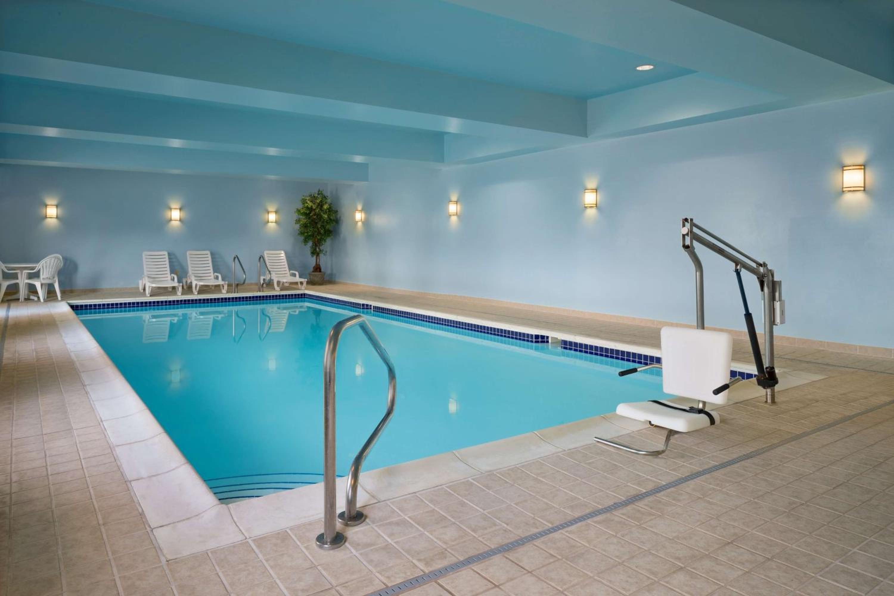 Hampton Inn Belle Vernon - Property Image 18