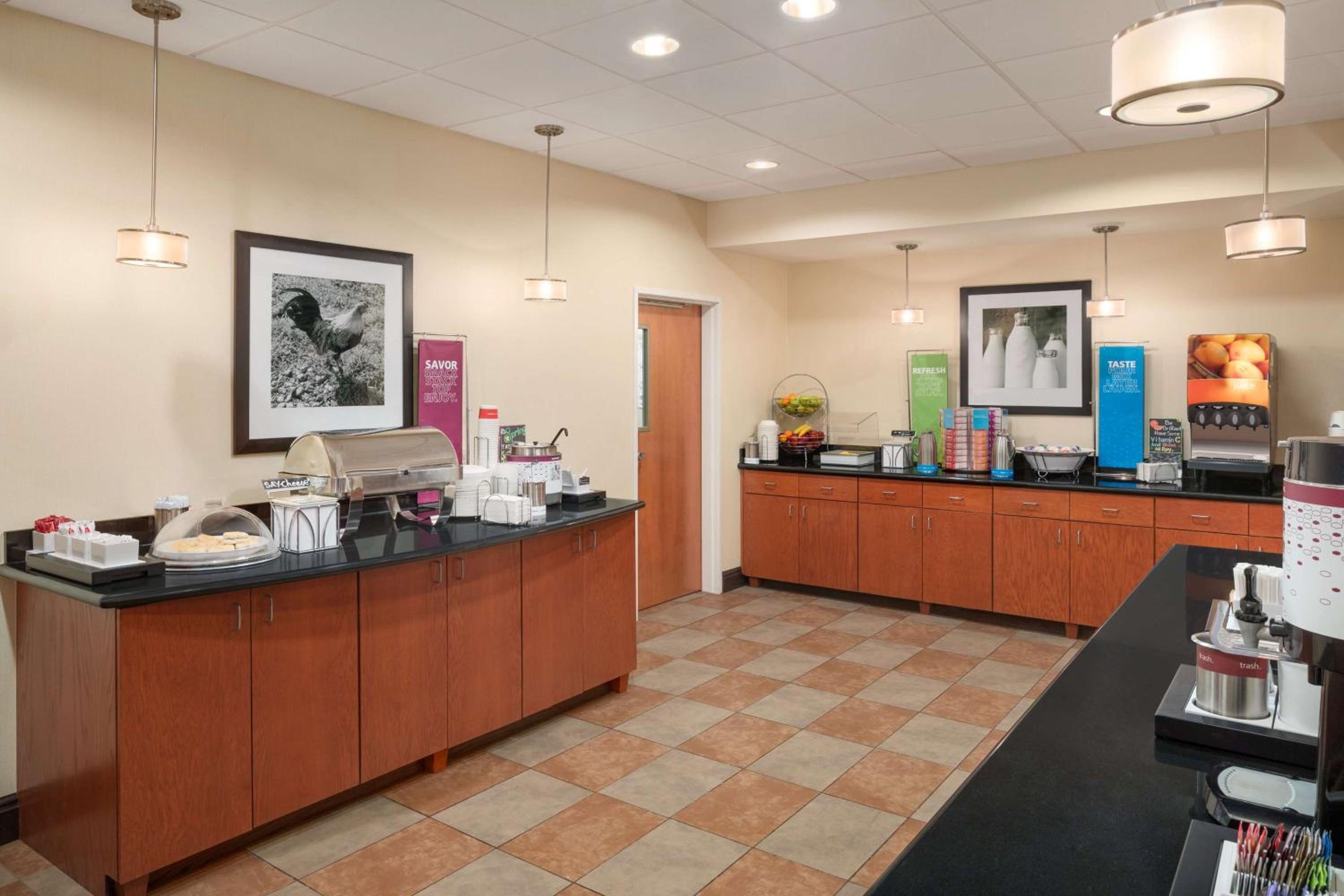 Hampton Inn Belle Vernon - Property Image 16