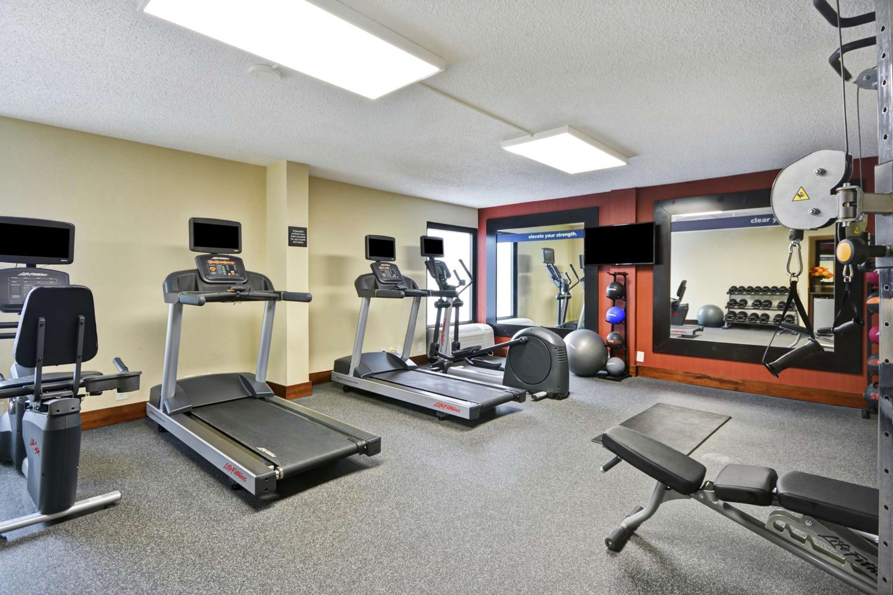 Birmingham Vacations - Hampton Inn Birmingham/Mountain Brook - Property Image 3