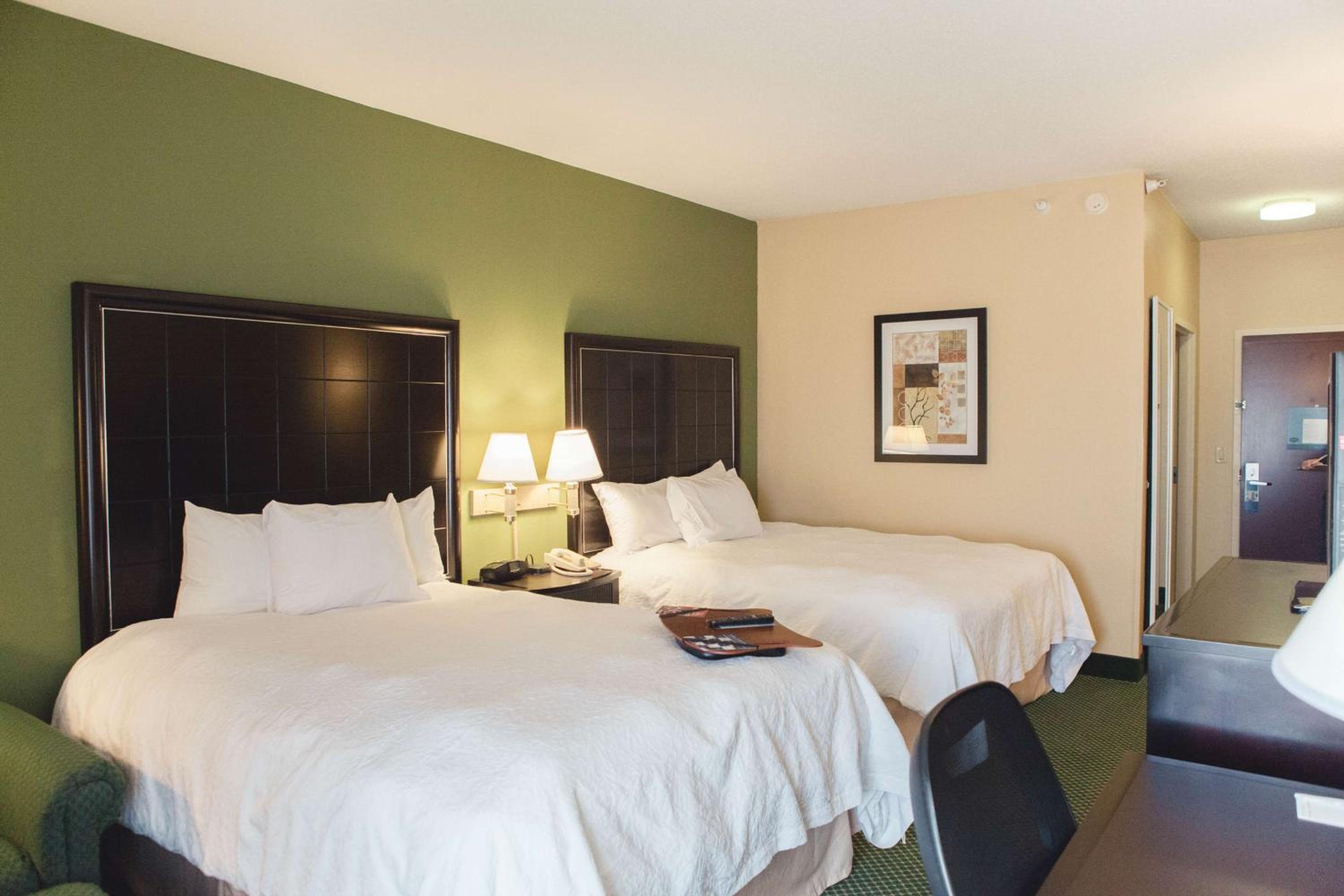 Bloomington Vacations - Hampton Inn Bloomington West - Property Image 25