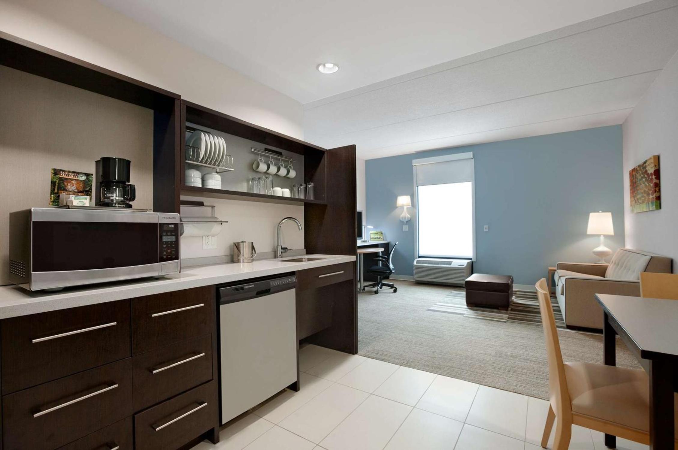 Home2 Suites Nashville Airport - Property Image 11