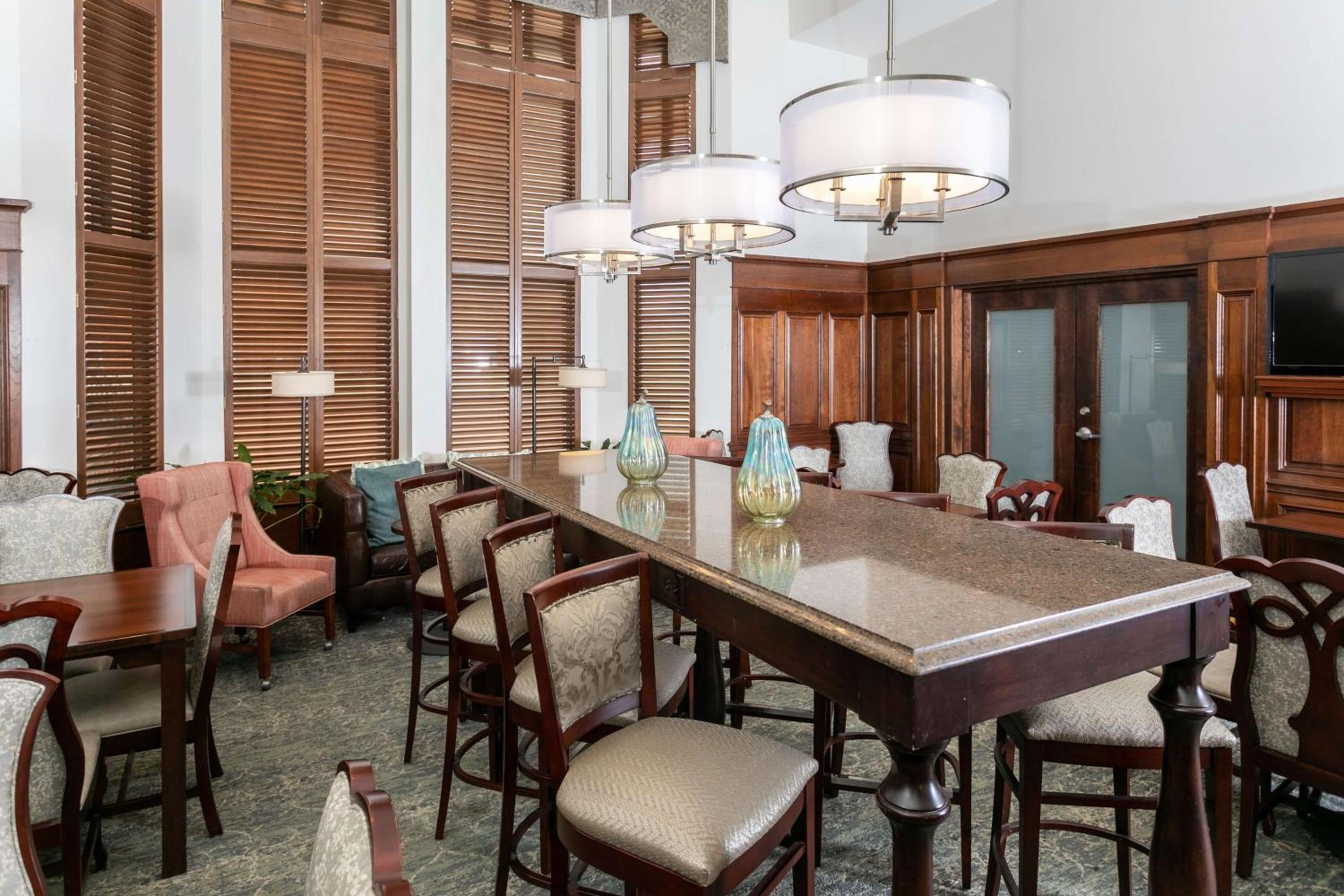 Hampton Inn  Suites Nashville-Green Hills - Property Image 11