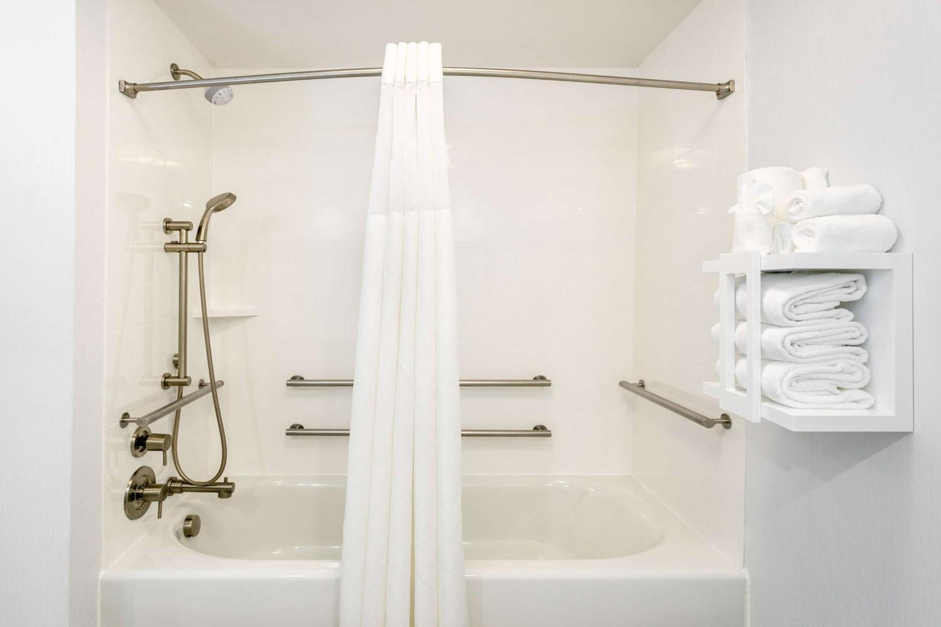 Hampton Inn Suites Nashville-Green Hills - Property Image 32