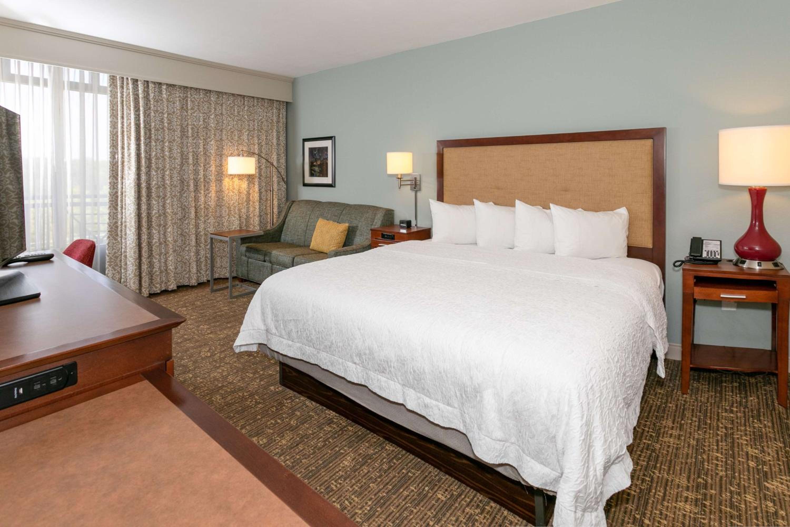 Hampton Inn Suites Nashville-Green Hills - Property Image 33