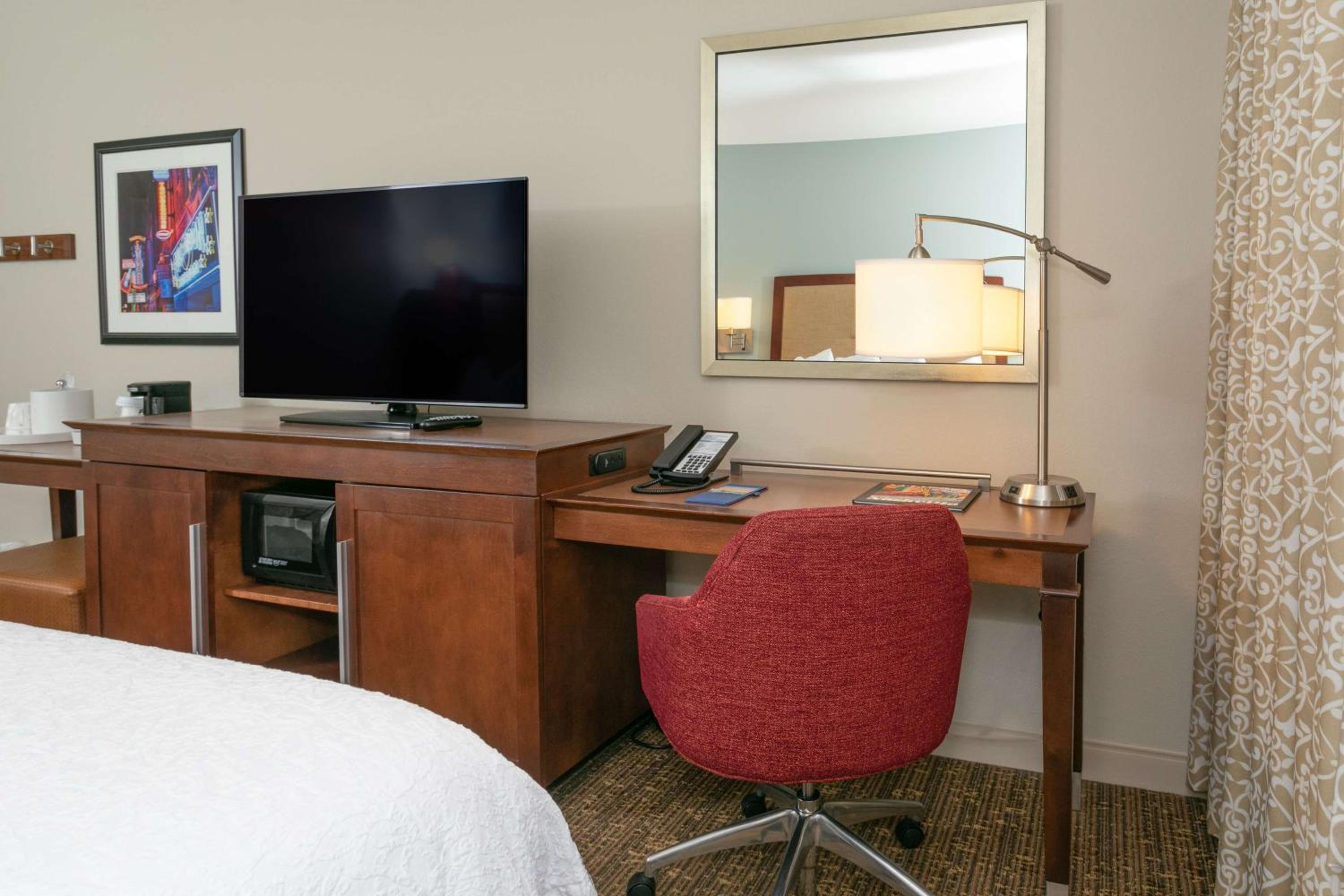 Hampton Inn Suites Nashville-Green Hills - Property Image 40