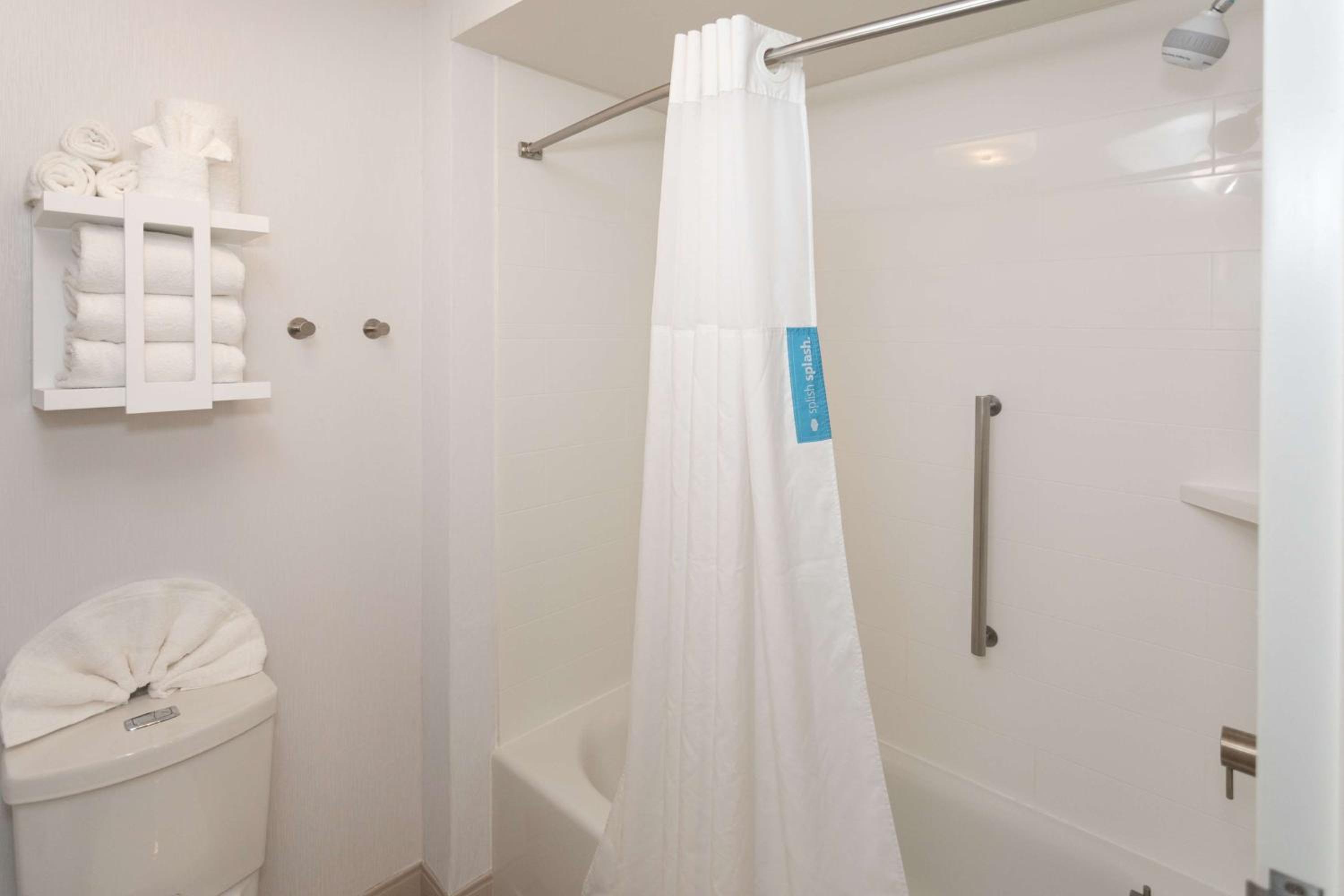 Hampton Inn Suites Nashville-Green Hills - Property Image 44