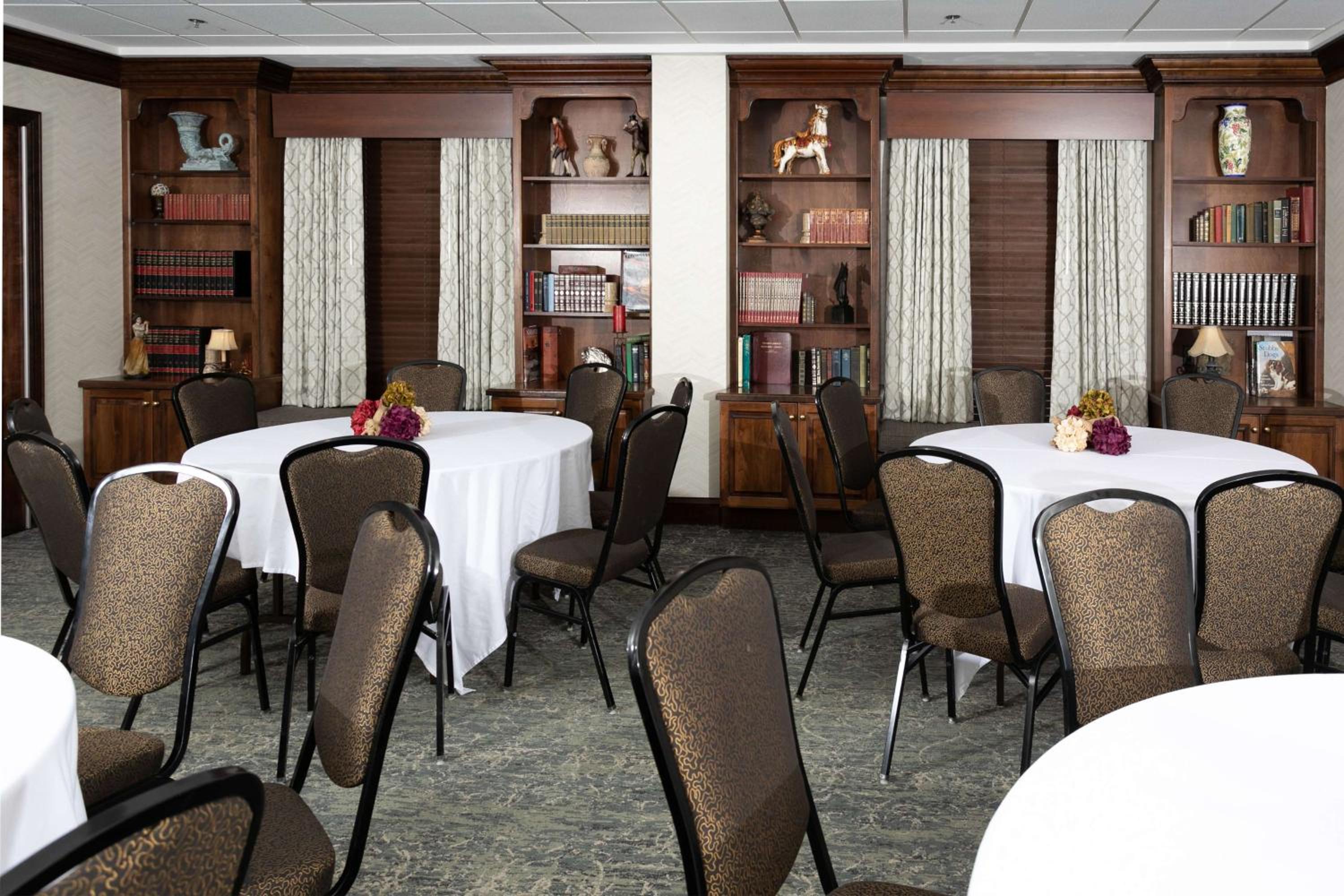 Hampton Inn Suites Nashville-Green Hills - Property Image 20