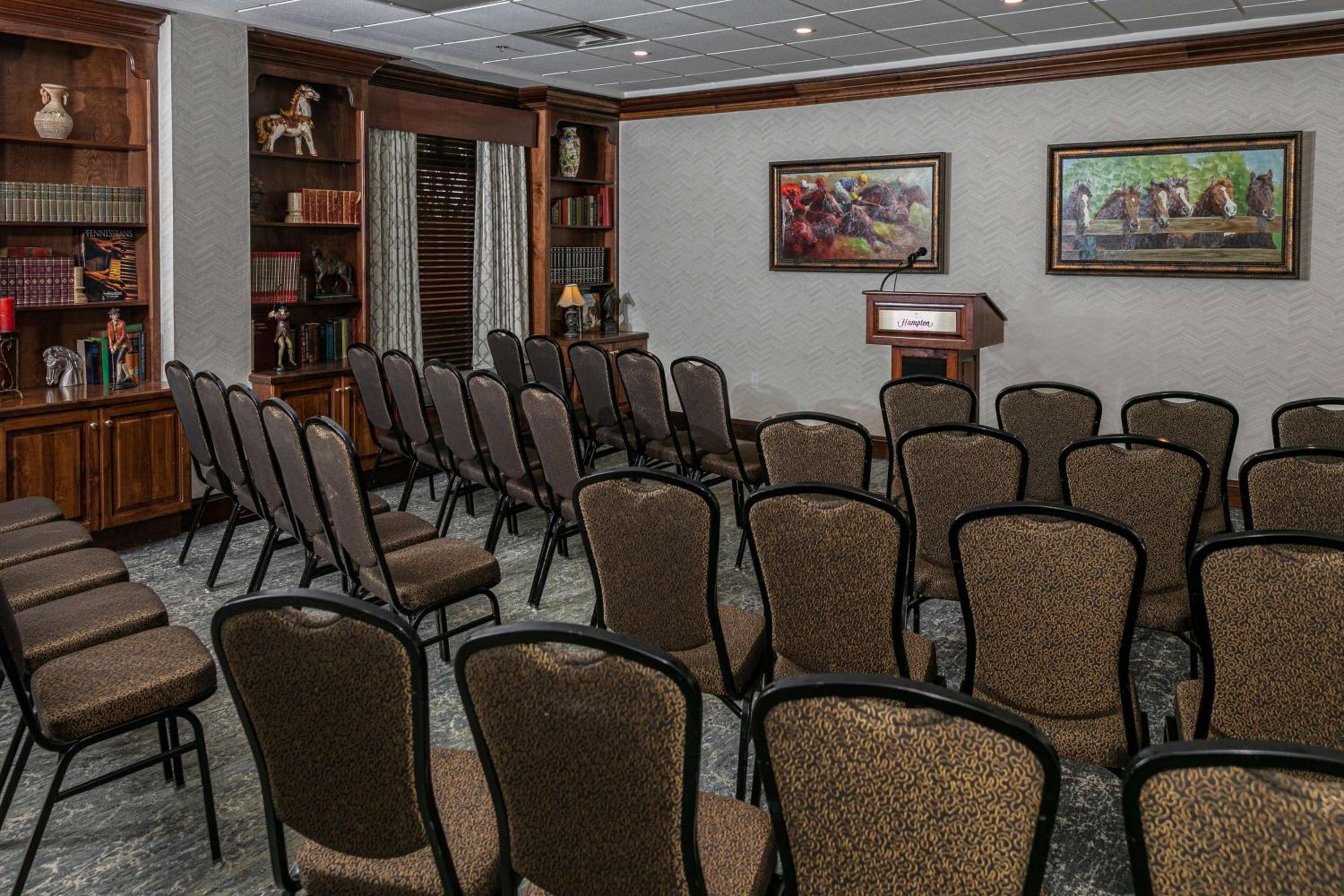 Hampton Inn Suites Nashville-Green Hills - Property Image 21