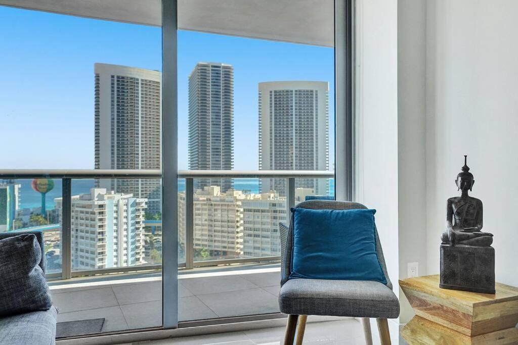 Perfect Vacation 4 Bedroom Condo Beach Access