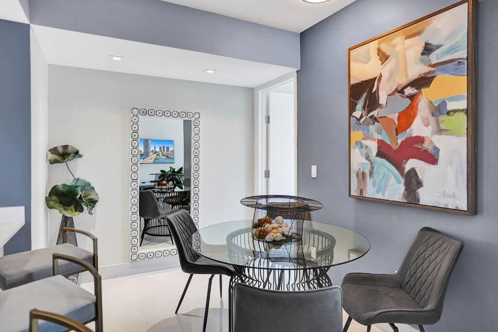 Perfect Vacation 4 Bedroom Condo Beach Access