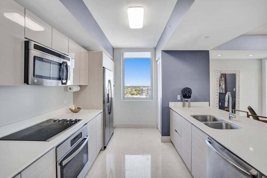 Perfect Vacation 4 Bedroom Condo Beach Access