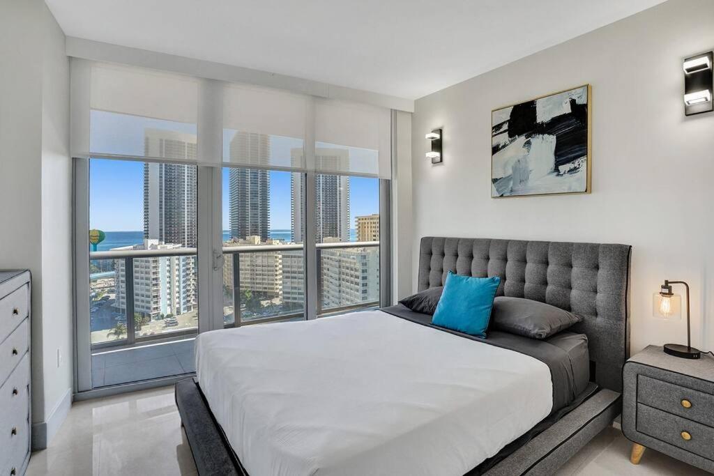 Perfect Vacation 4 Bedroom Condo Beach Access