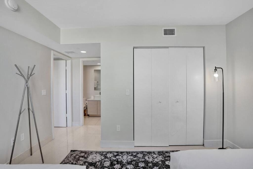 Perfect Vacation 4 Bedroom Condo Beach Access