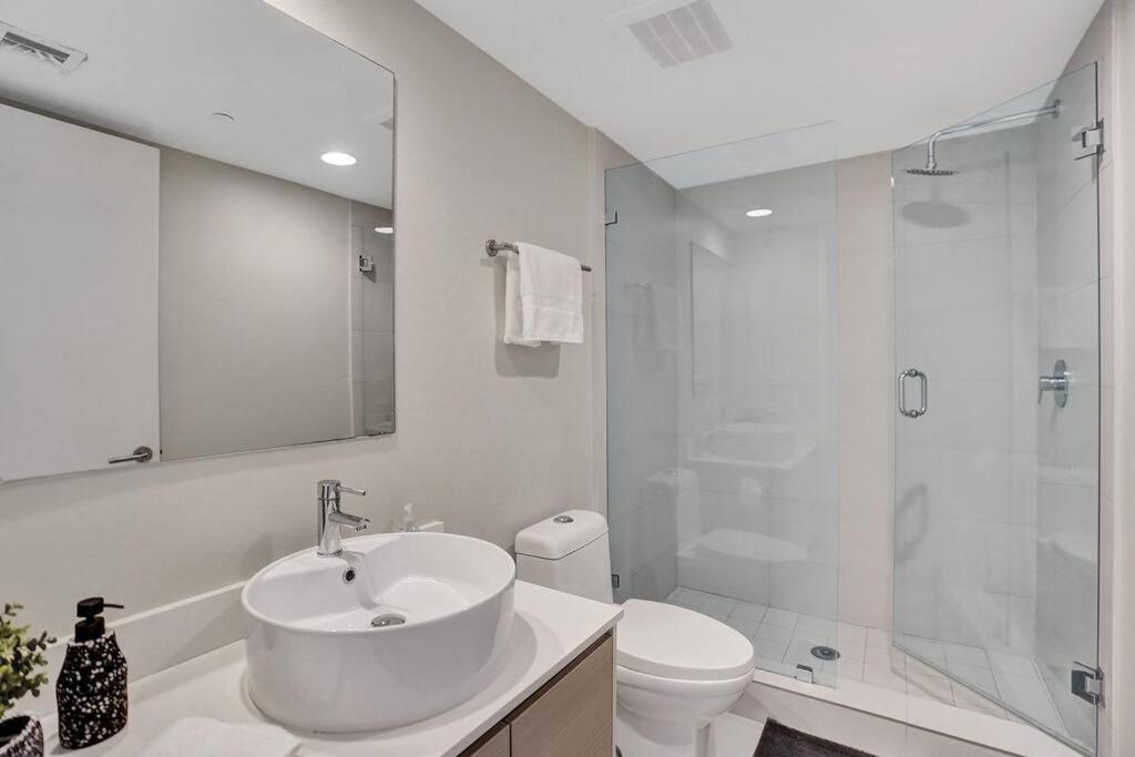Perfect Vacation 4 Bedroom Condo Beach Access