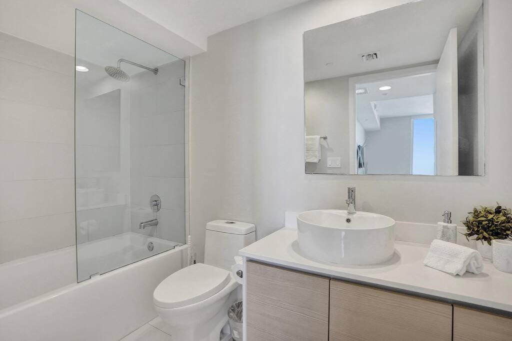 Perfect Vacation 4 Bedroom Condo Beach Access
