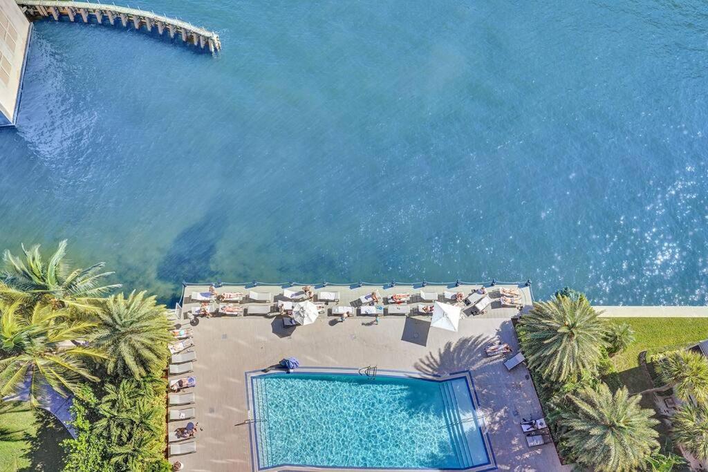 Perfect Vacation 4 Bedroom Condo Beach Access
