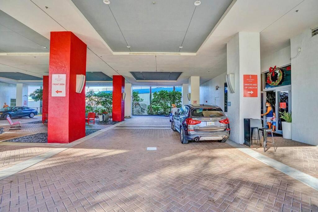 Perfect Vacation 4 Bedroom Condo Beach Access