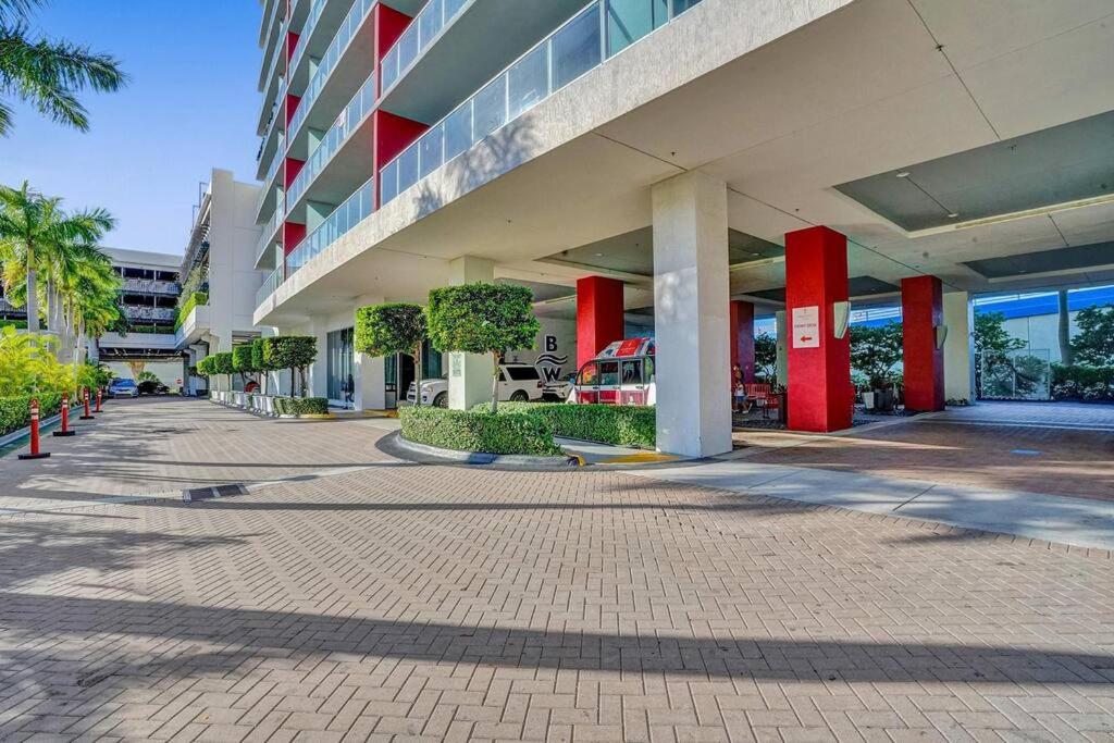 Perfect Vacation 4 Bedroom Condo Beach Access