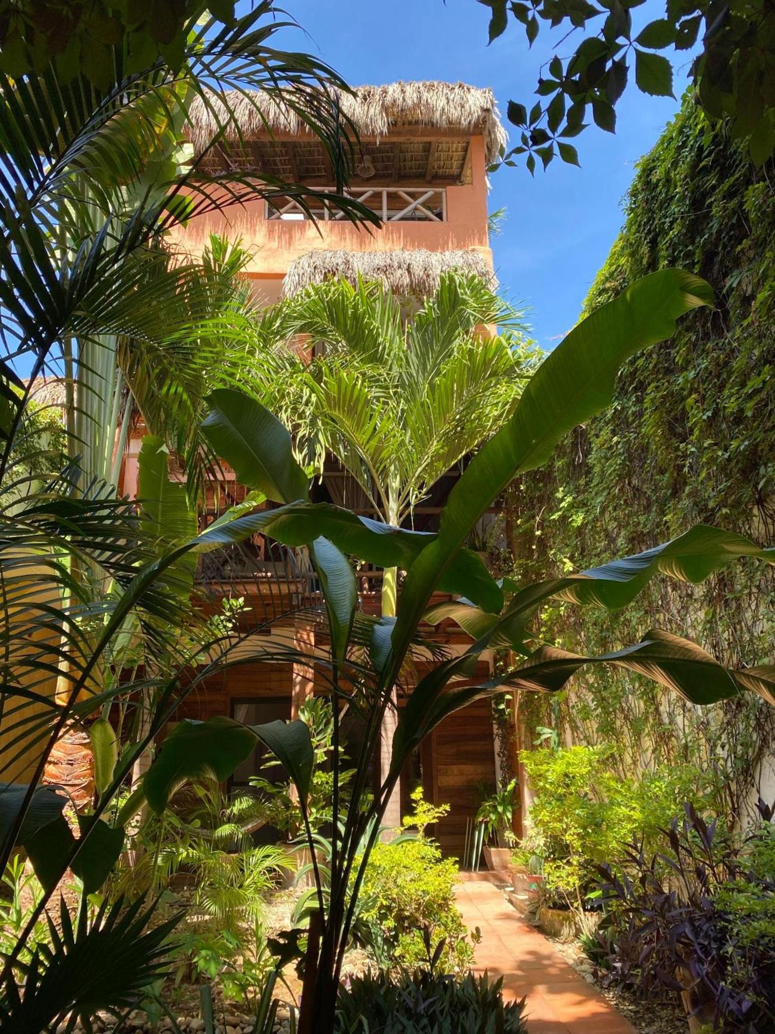 Hotel Casa Mixteca - Image 1