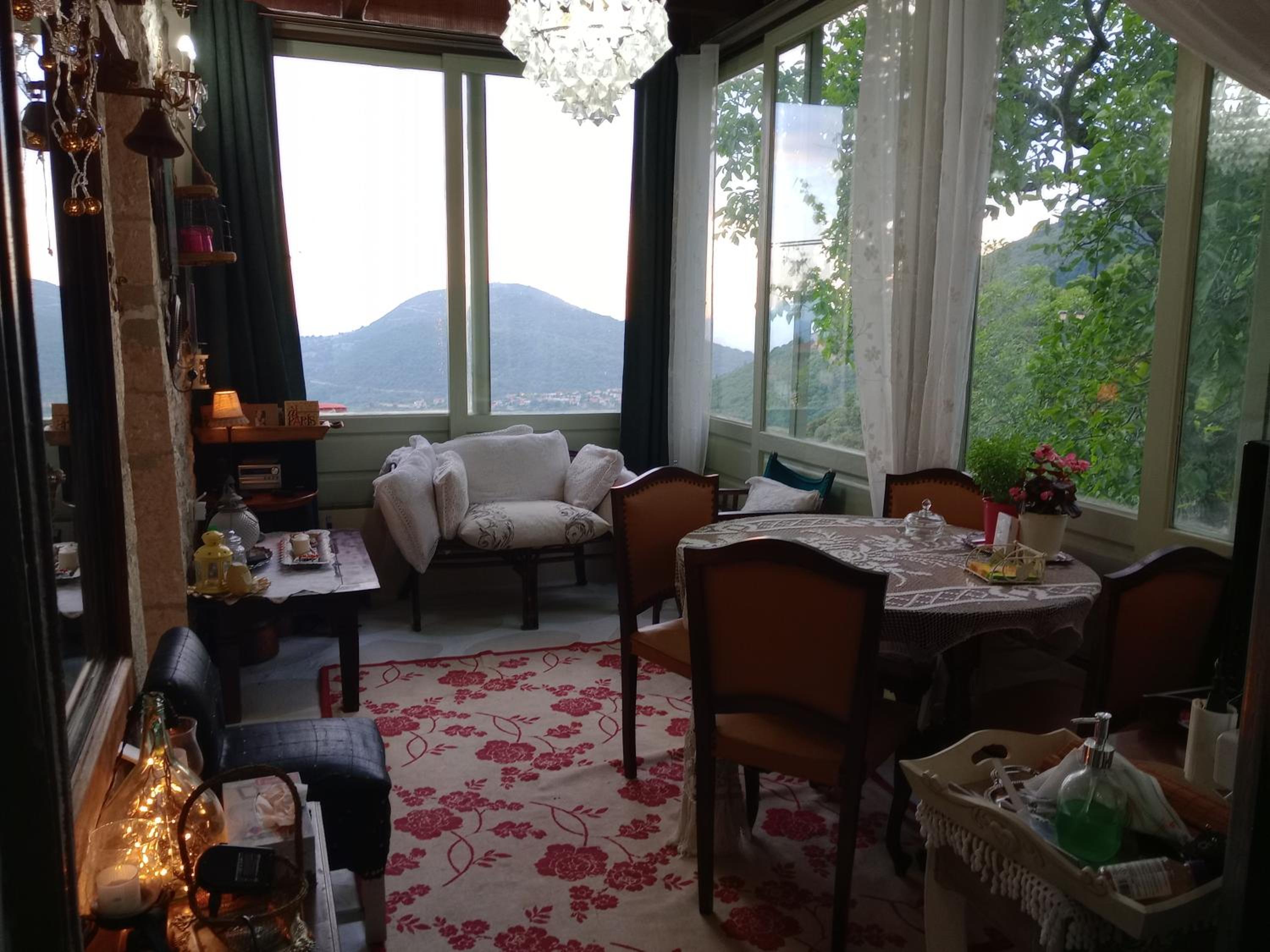 Penelope suite