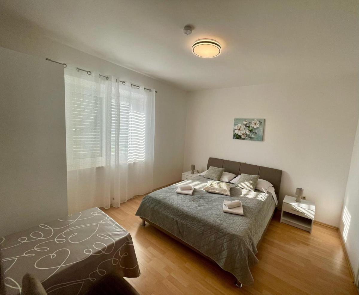 Apartments Marnic view 4