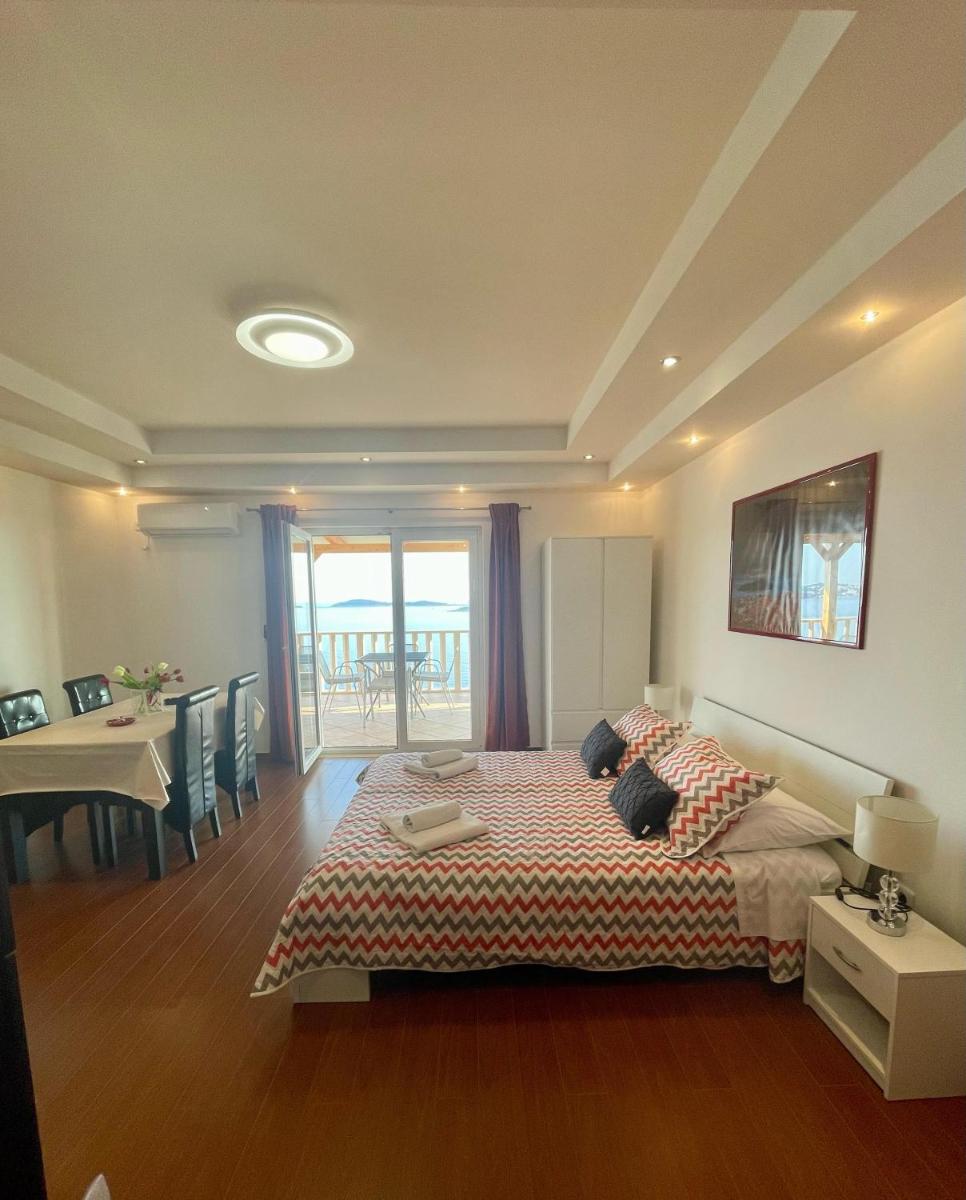 Apartments Marnic view 5