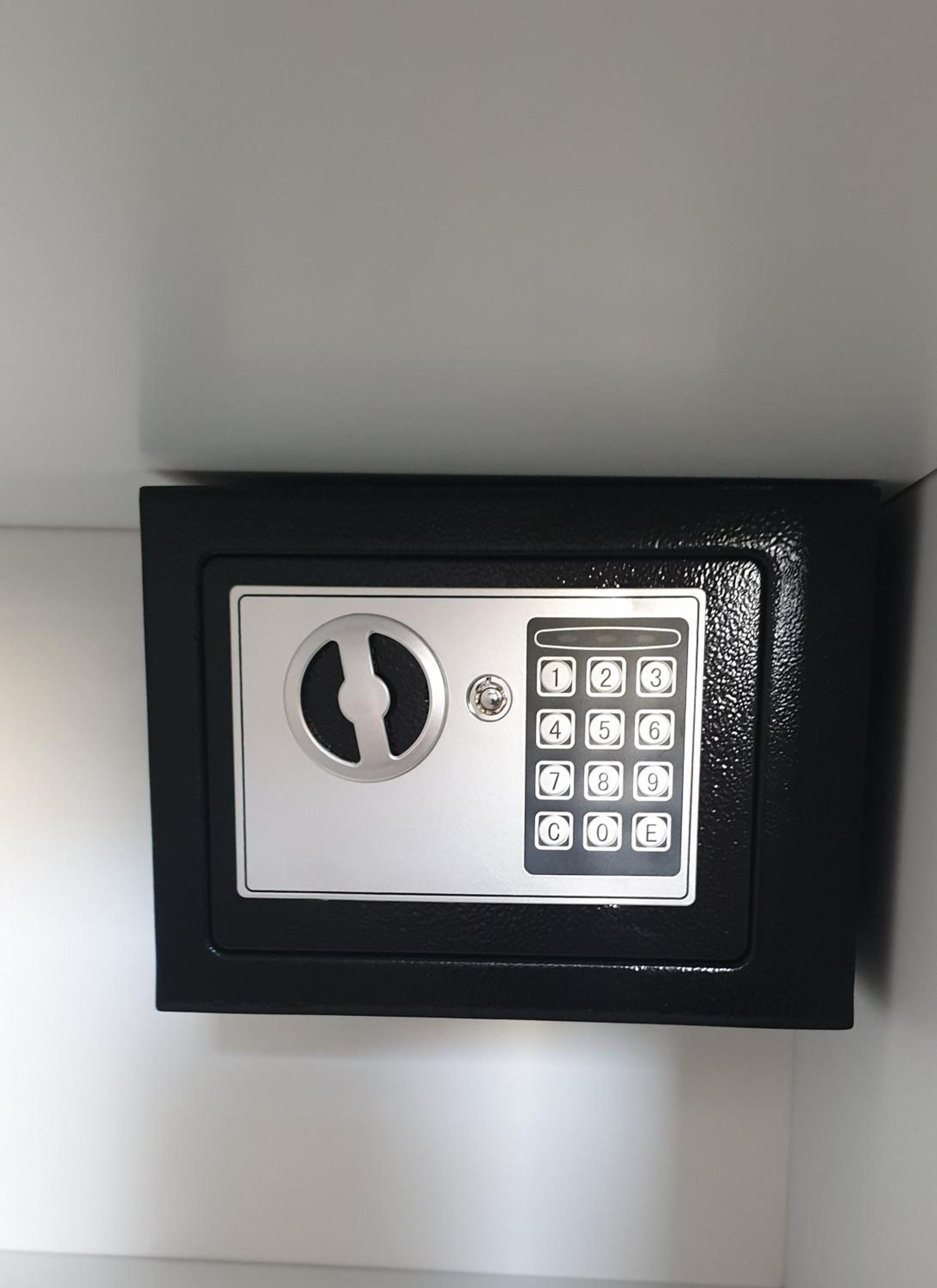 2F Saranda Apartment