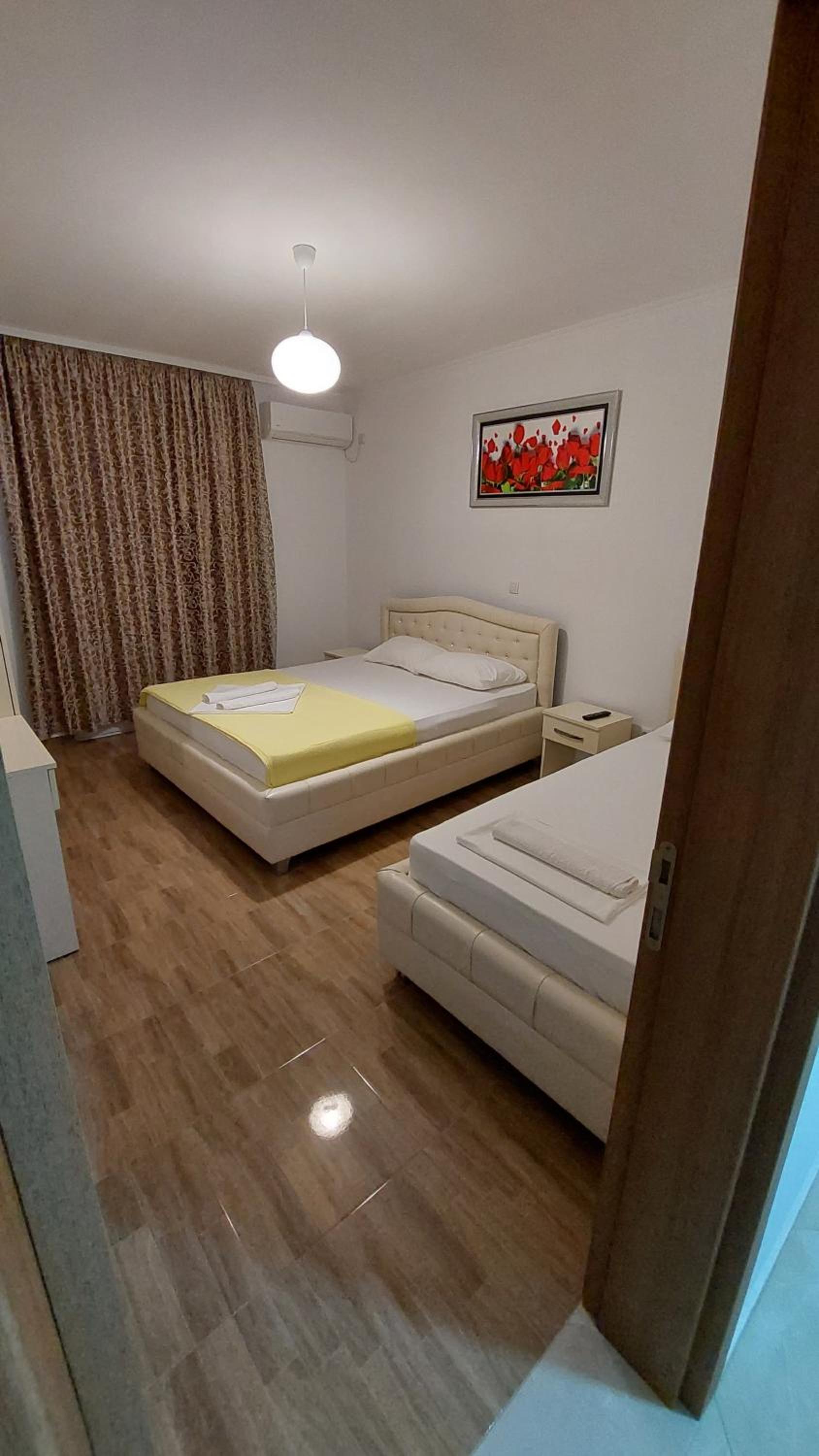 Rinia Apartments