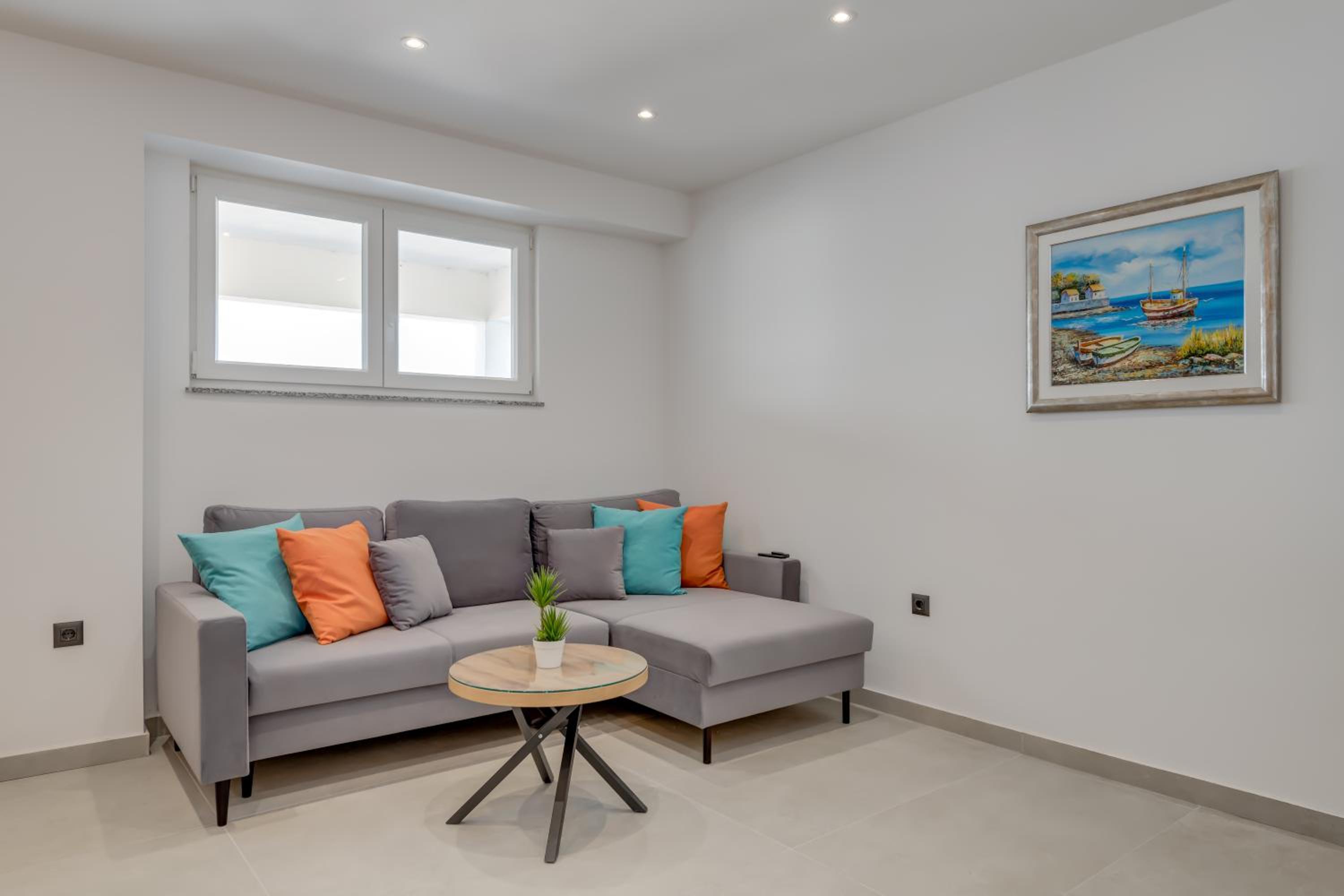 Luxury apartment on the beach photo 3