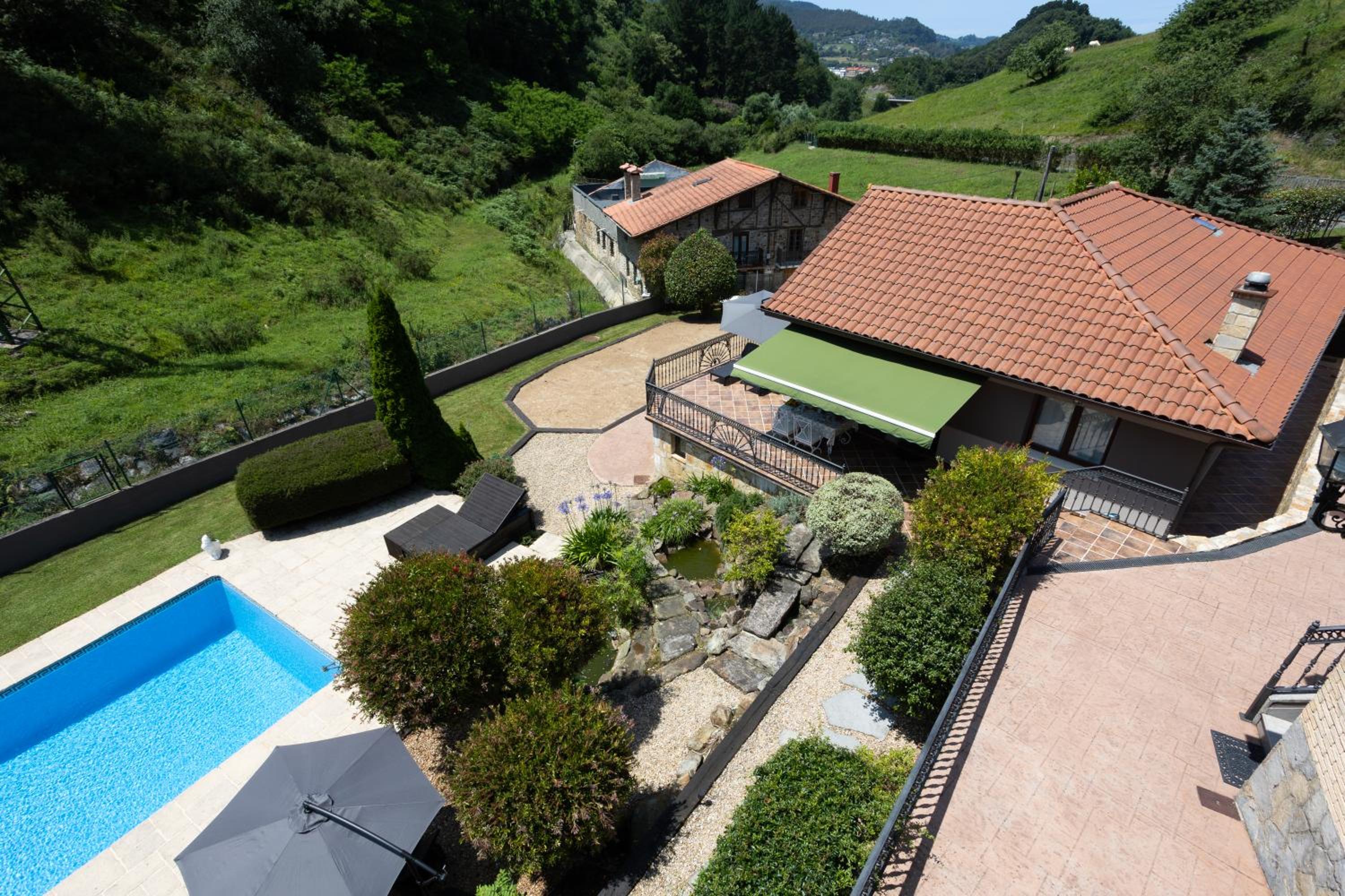 SARREN Villa Pool