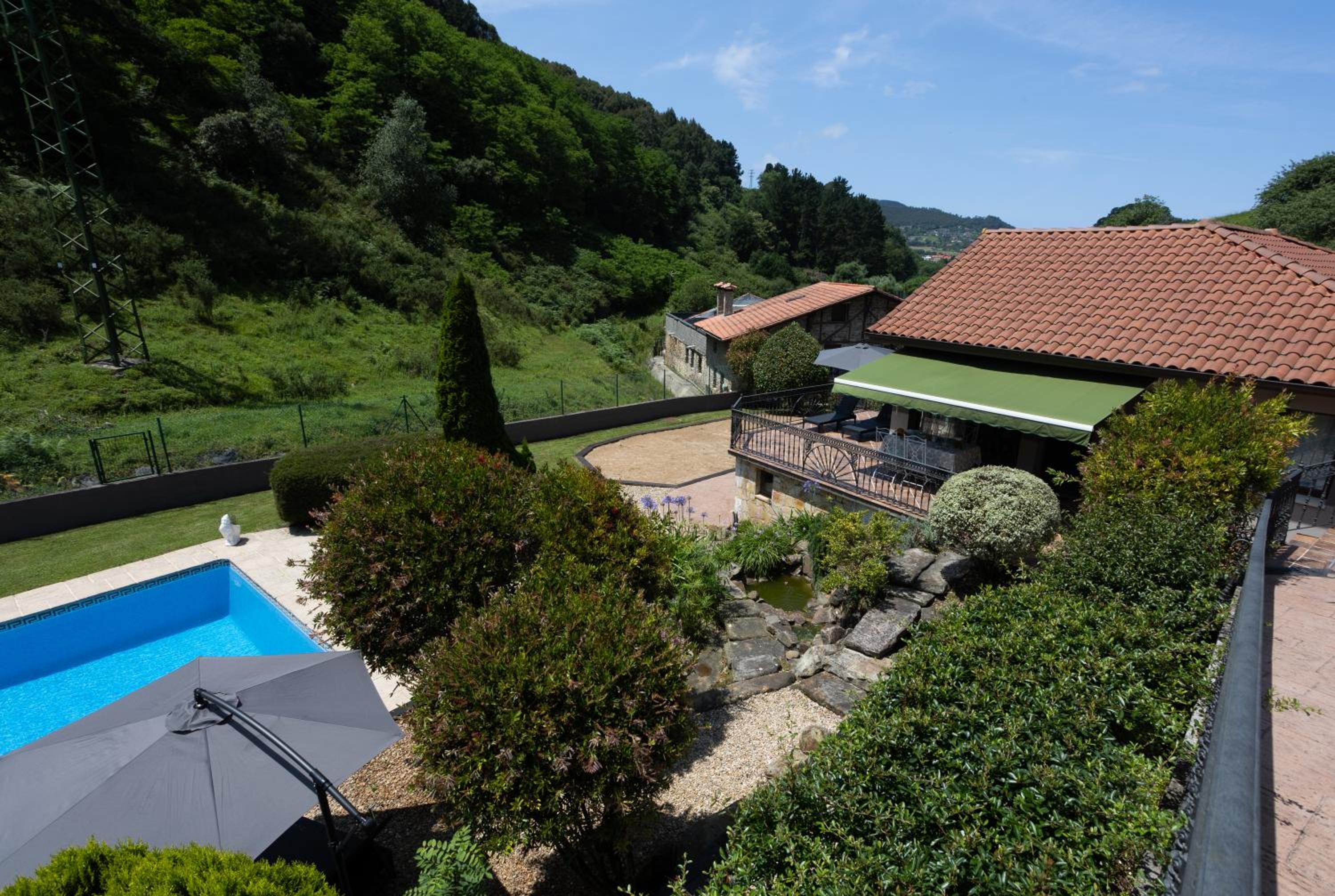 SARREN Villa Pool