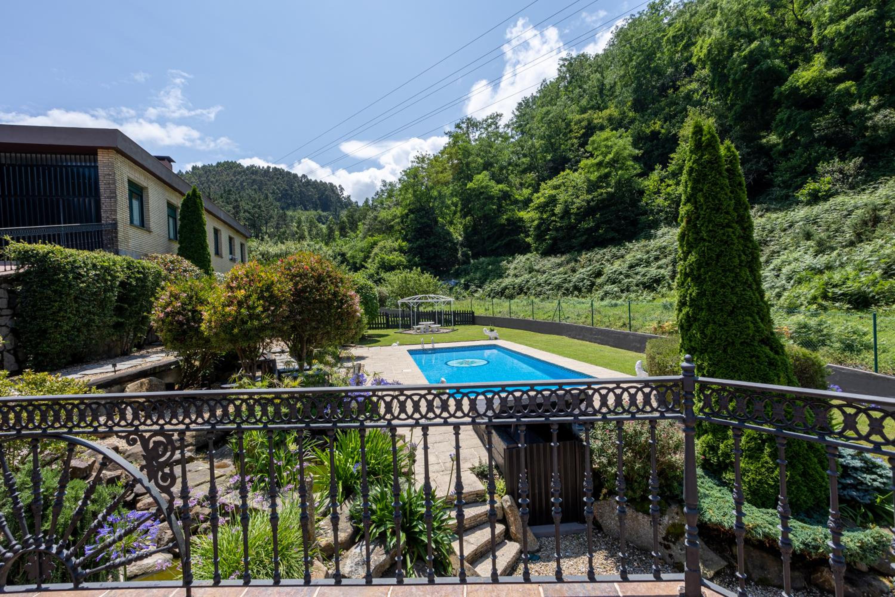 SARREN Villa Pool