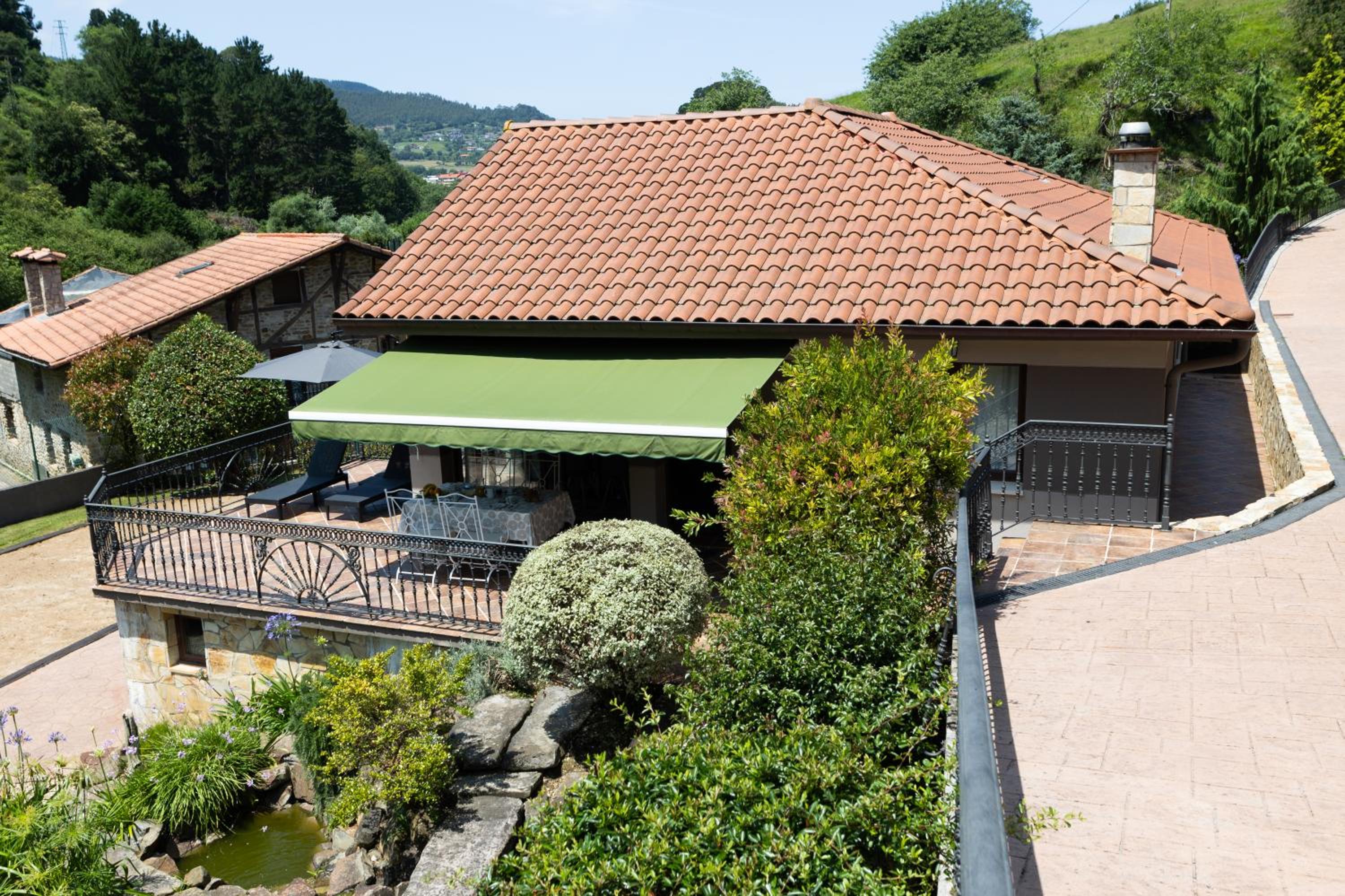 SARREN Villa Pool