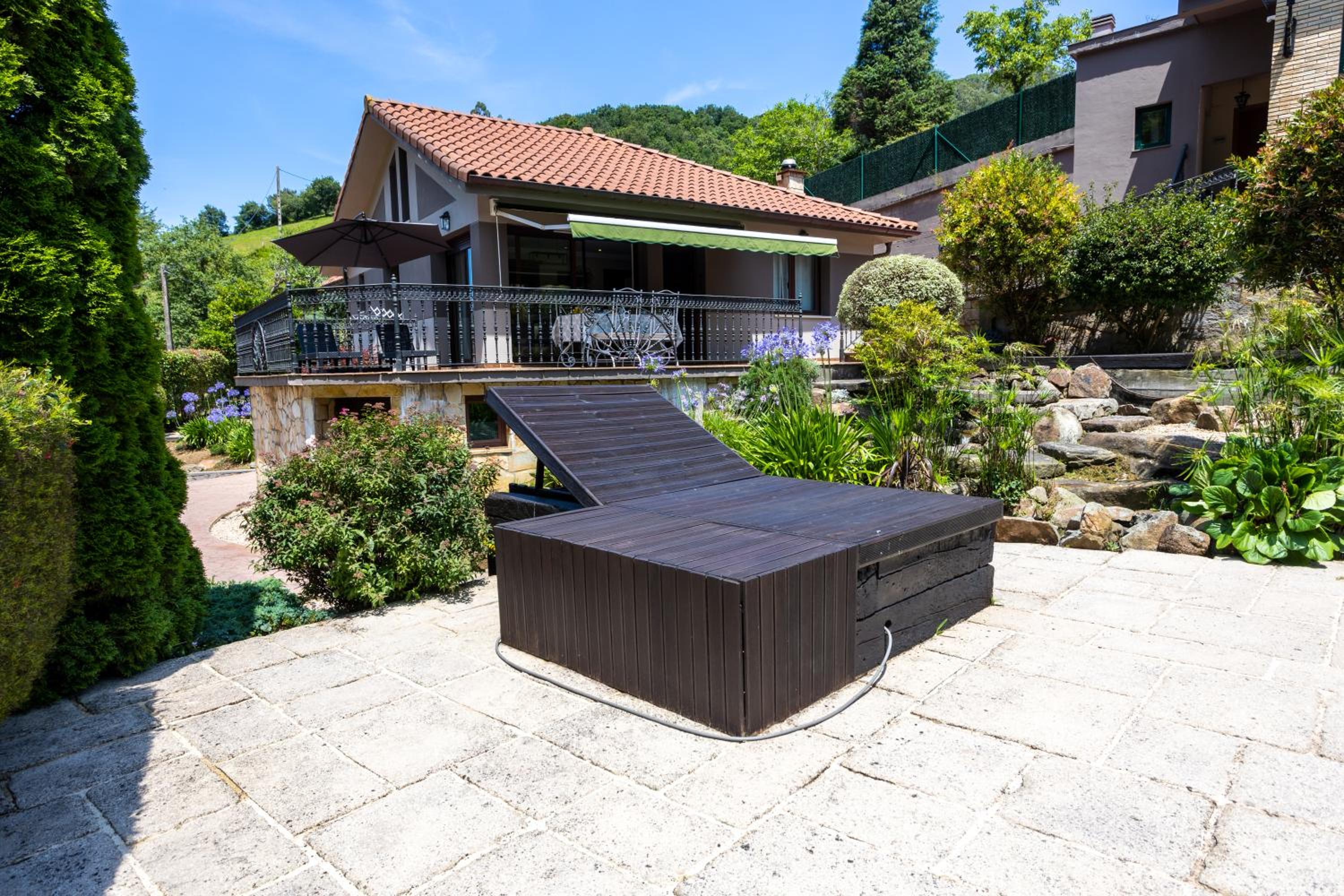 SARREN Villa Pool