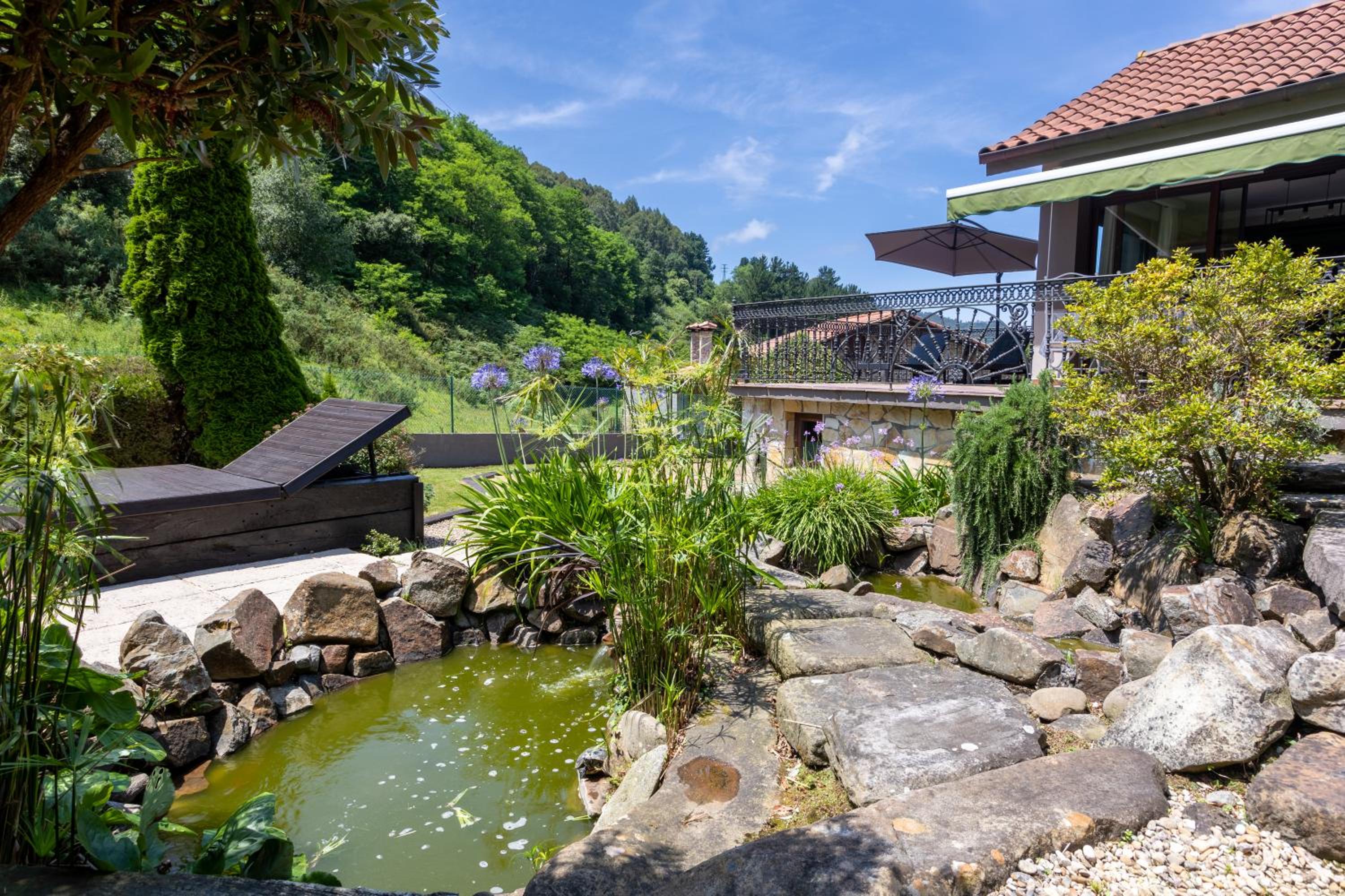 SARREN Villa Pool