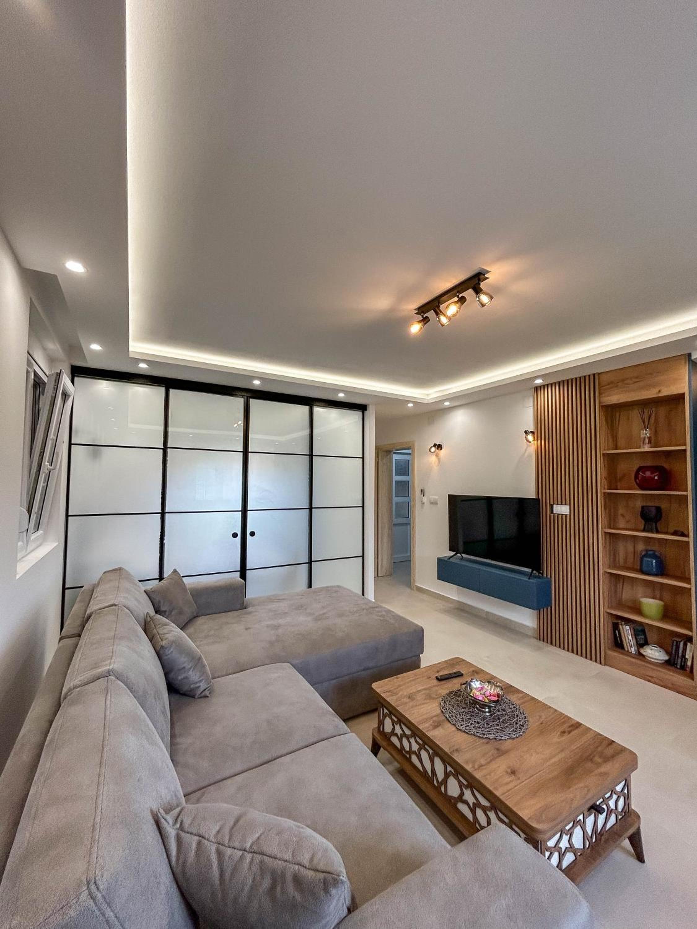 Sunrise Apartment