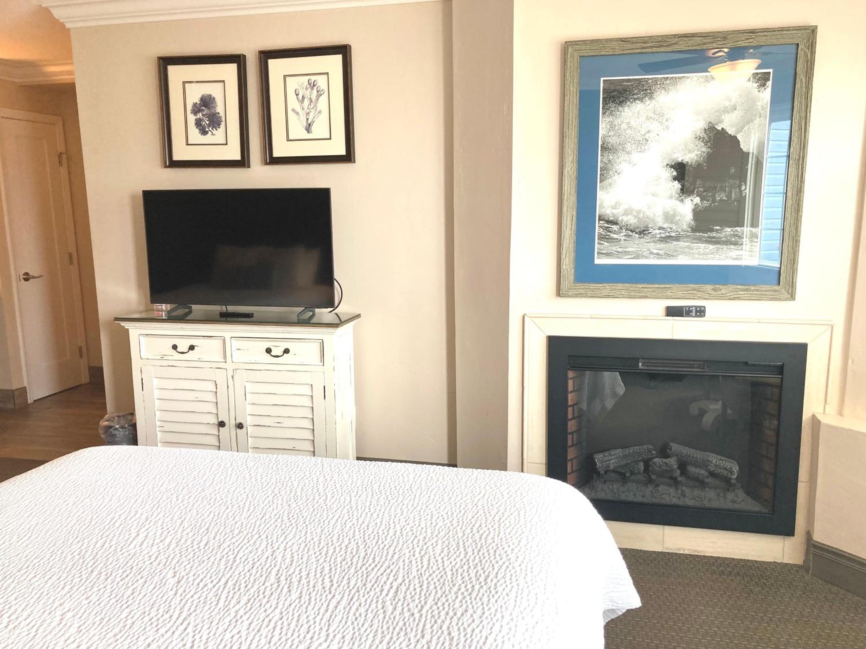 Sand Pebbles Inn