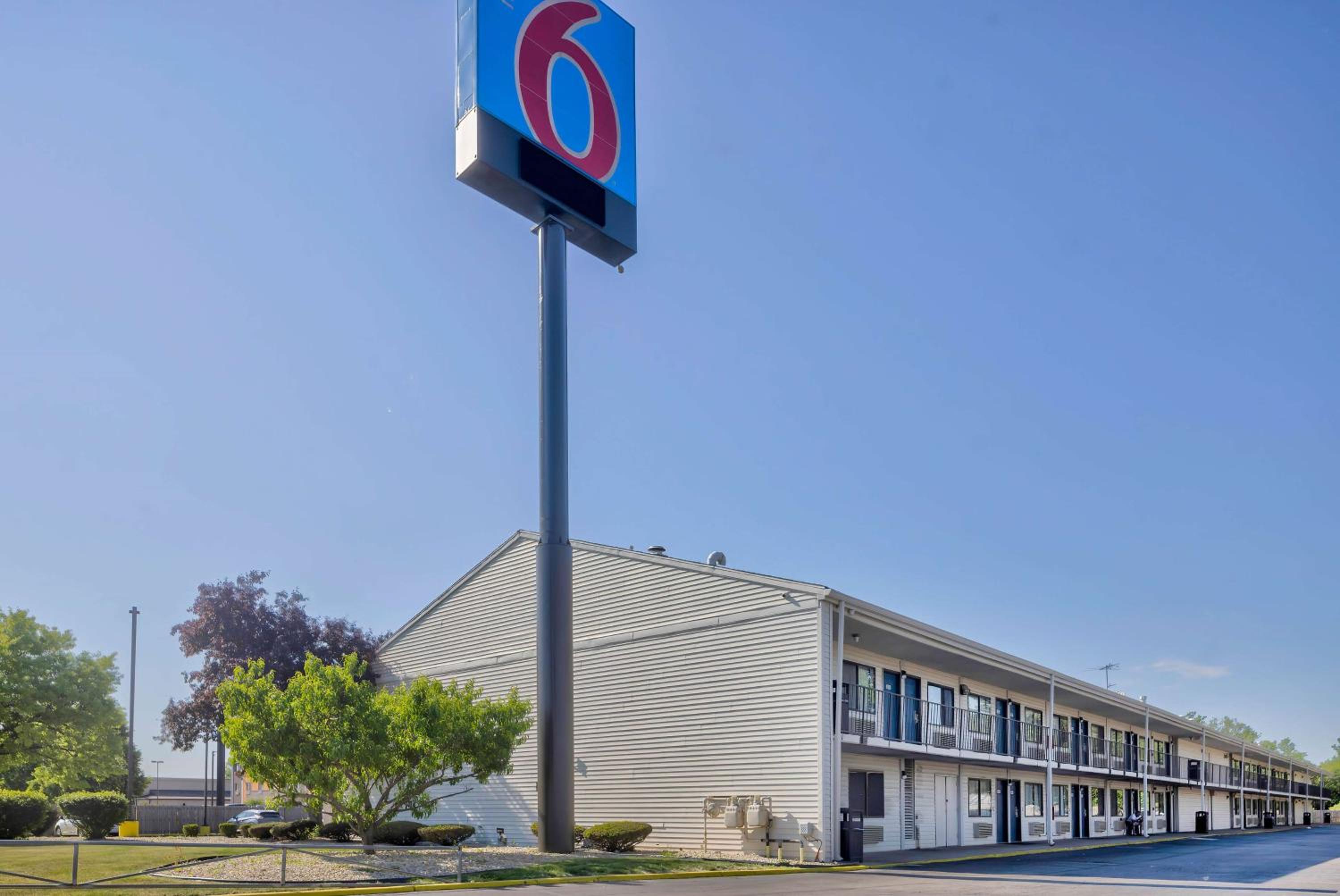 Hammond Vacations - Motel 6-Hammond, IN - Chicago Area - Property Image 18