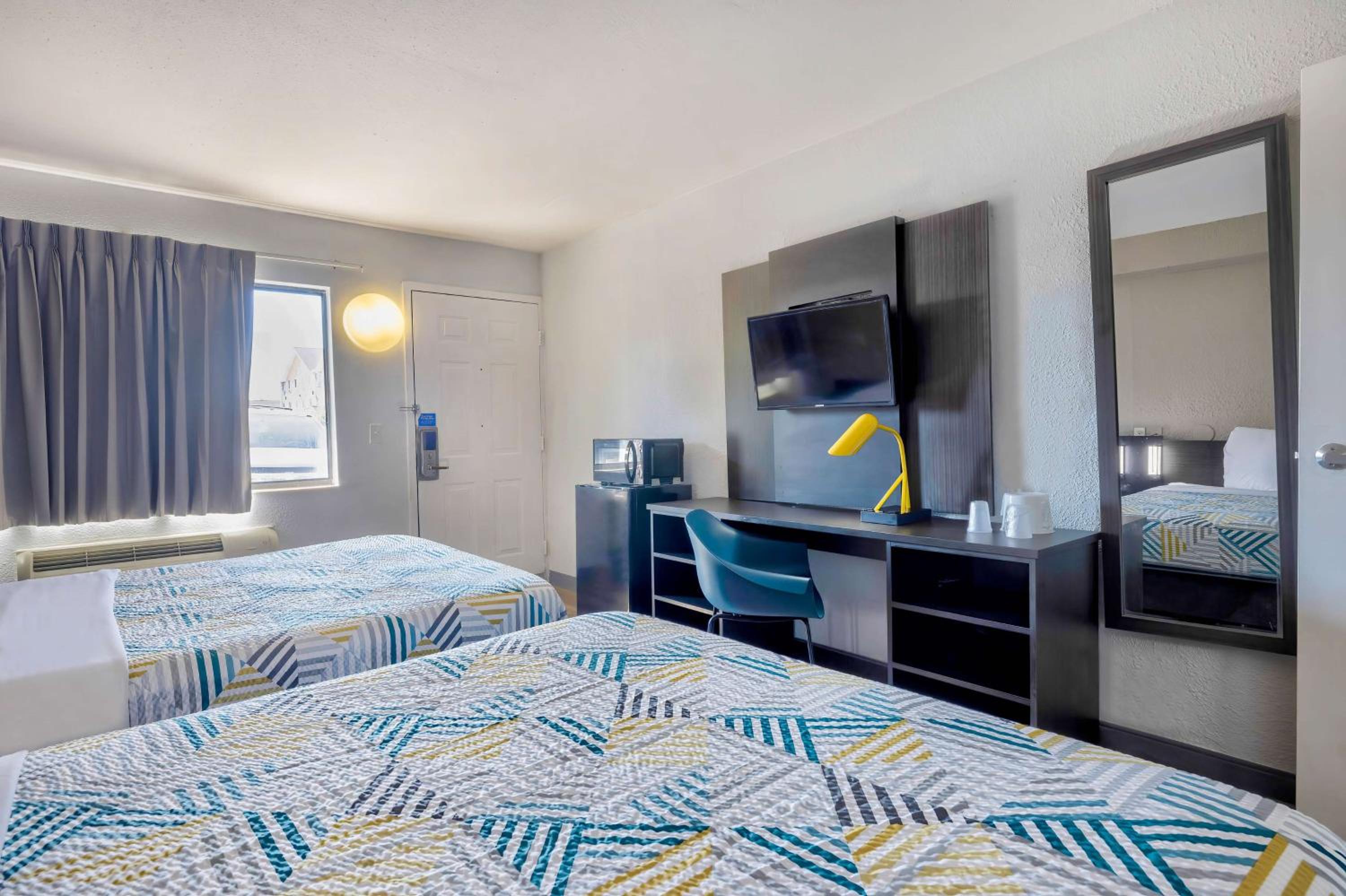 Hammond Vacations - Motel 6-Hammond, IN - Chicago Area - Property Image 22