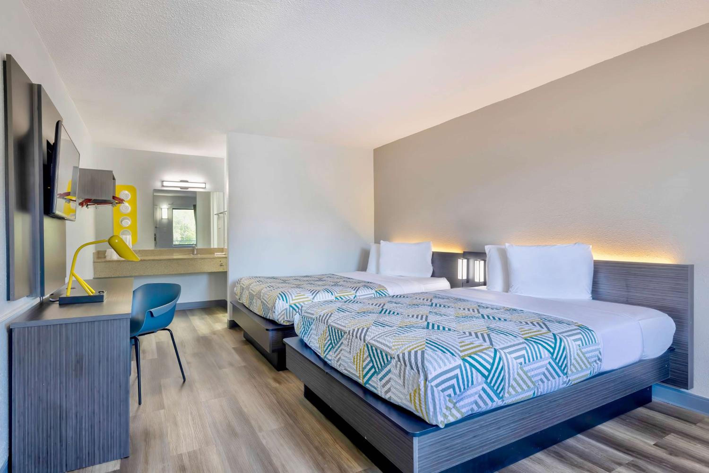Hammond Vacations - Motel 6-Hammond, IN - Chicago Area - Property Image 21