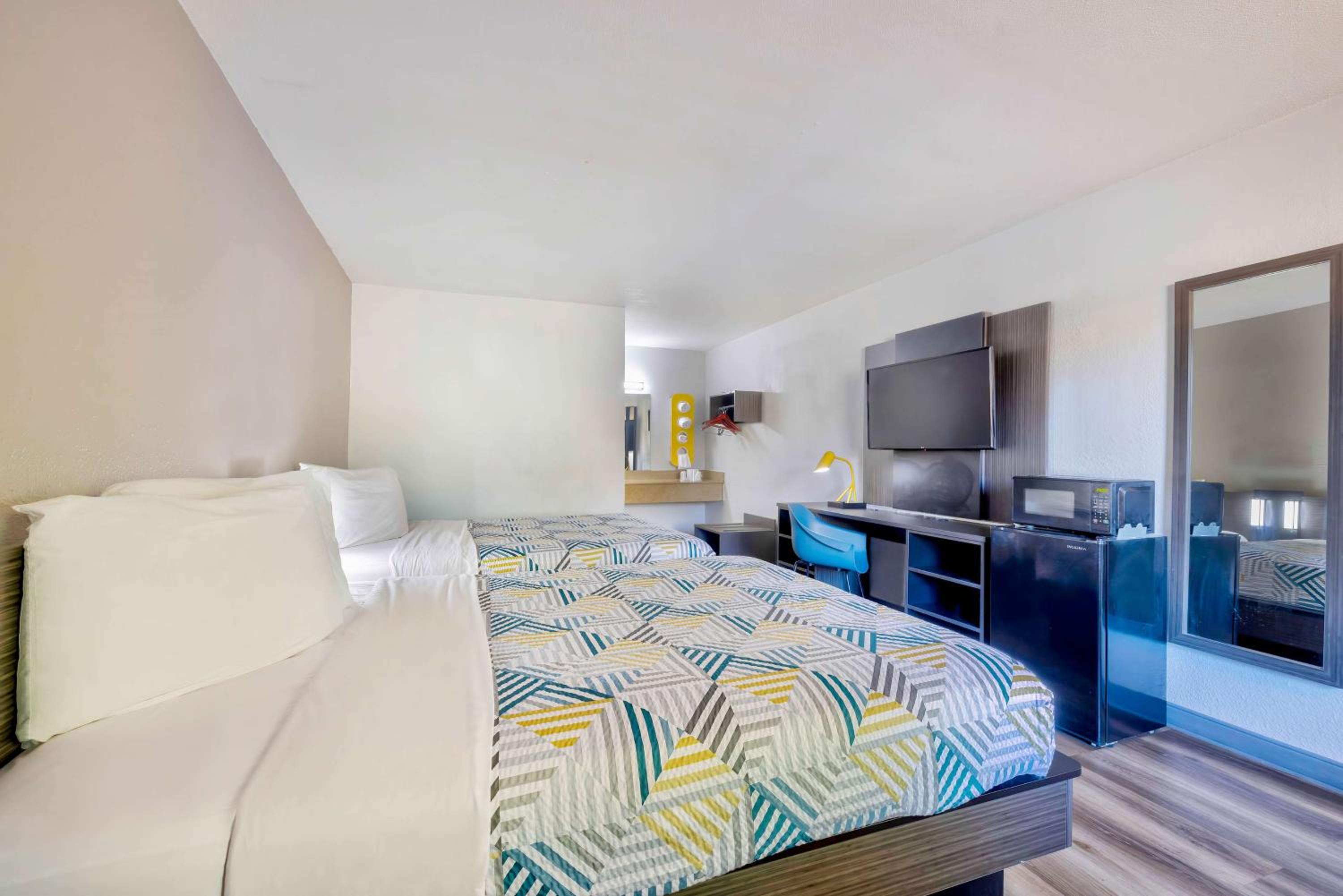Hammond Vacations - Motel 6-Hammond, IN - Chicago Area - Property Image 17