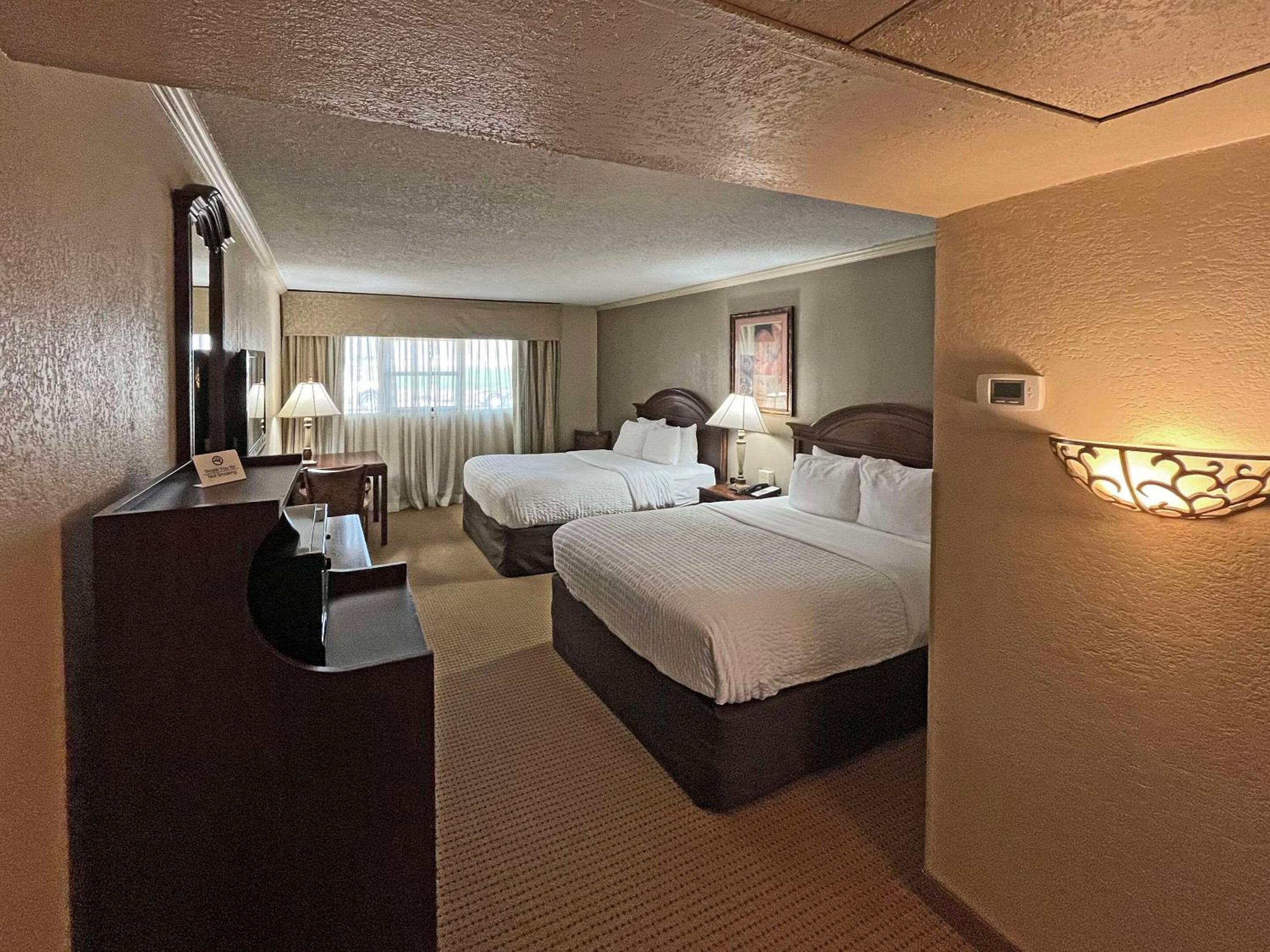 Garden City Vacations - Clarion Inn - Property Image 45