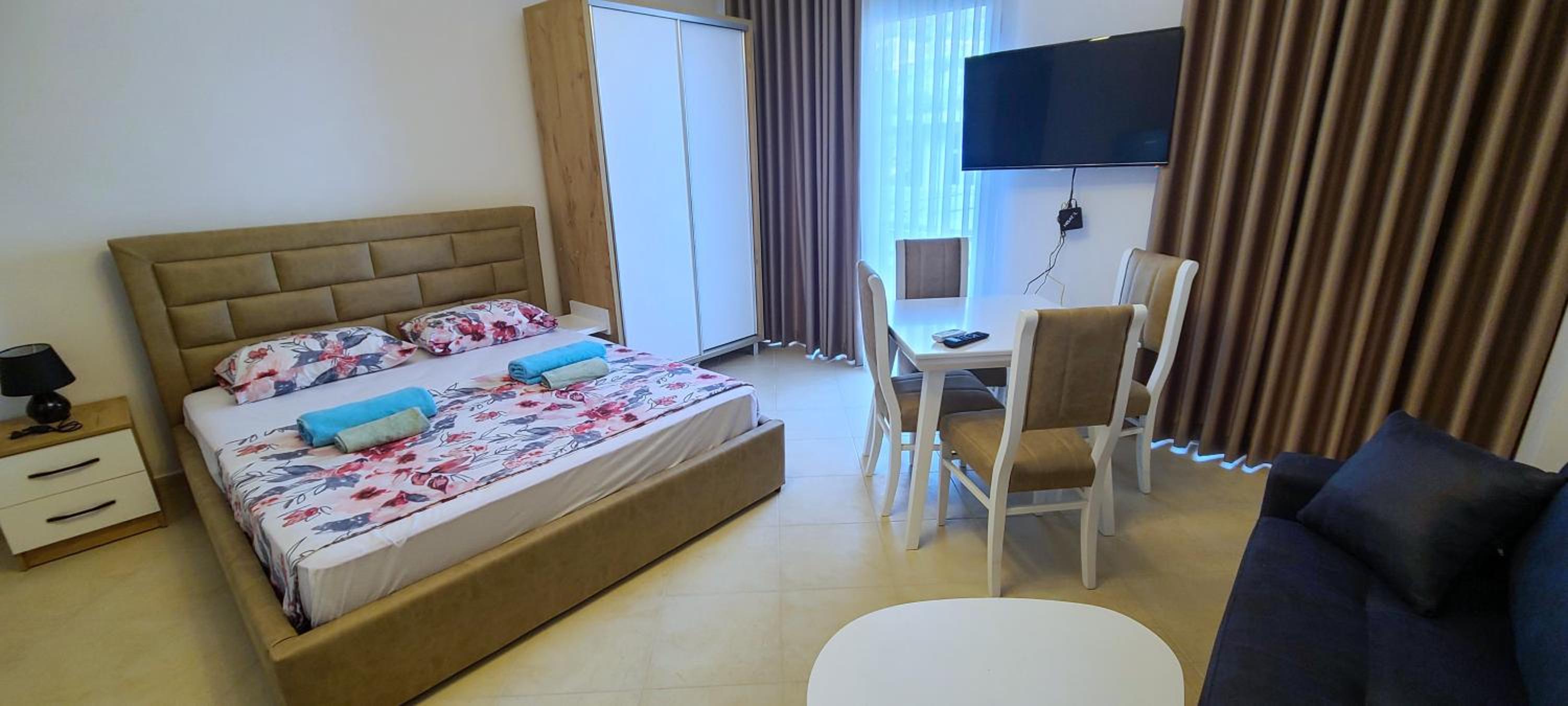 Deda's Summer Apartments