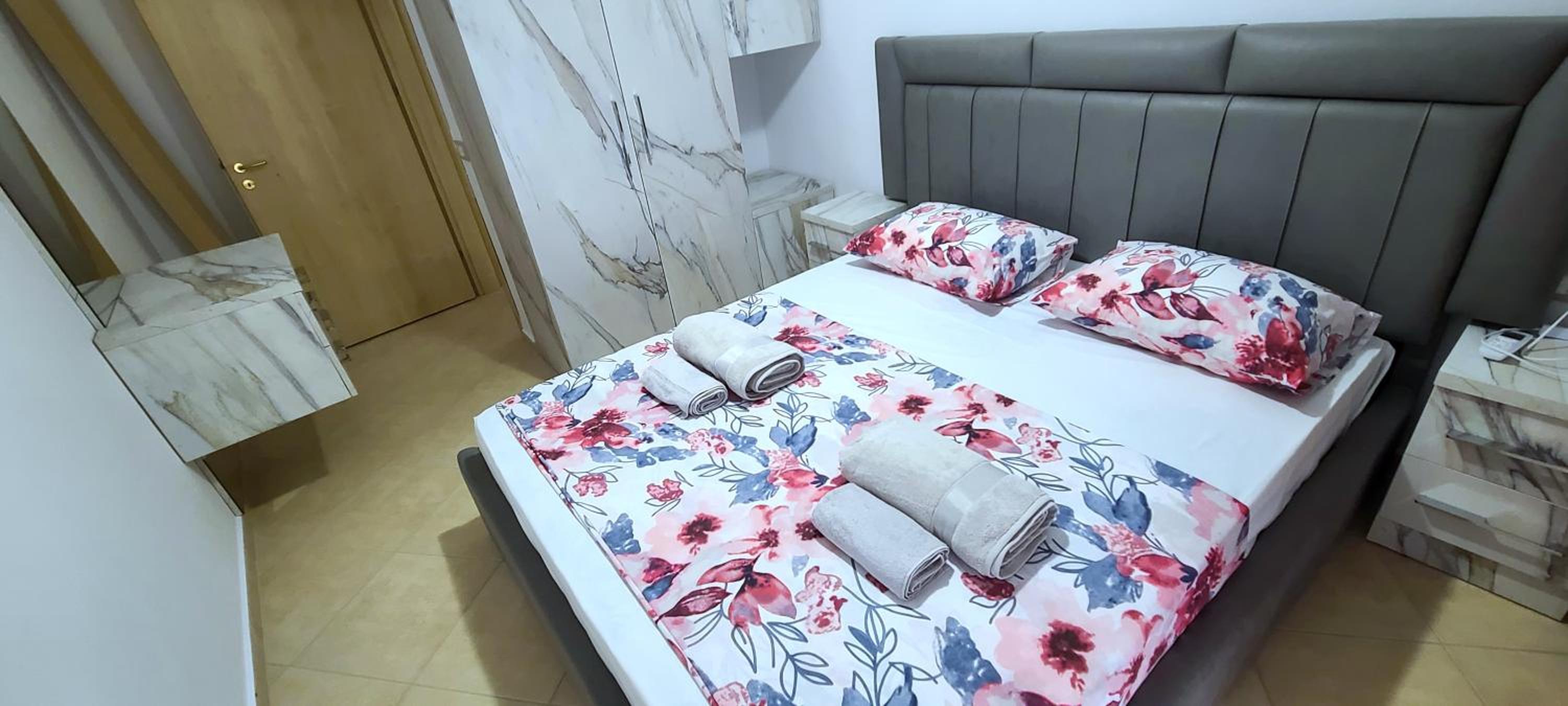 Deda's Summer Apartments