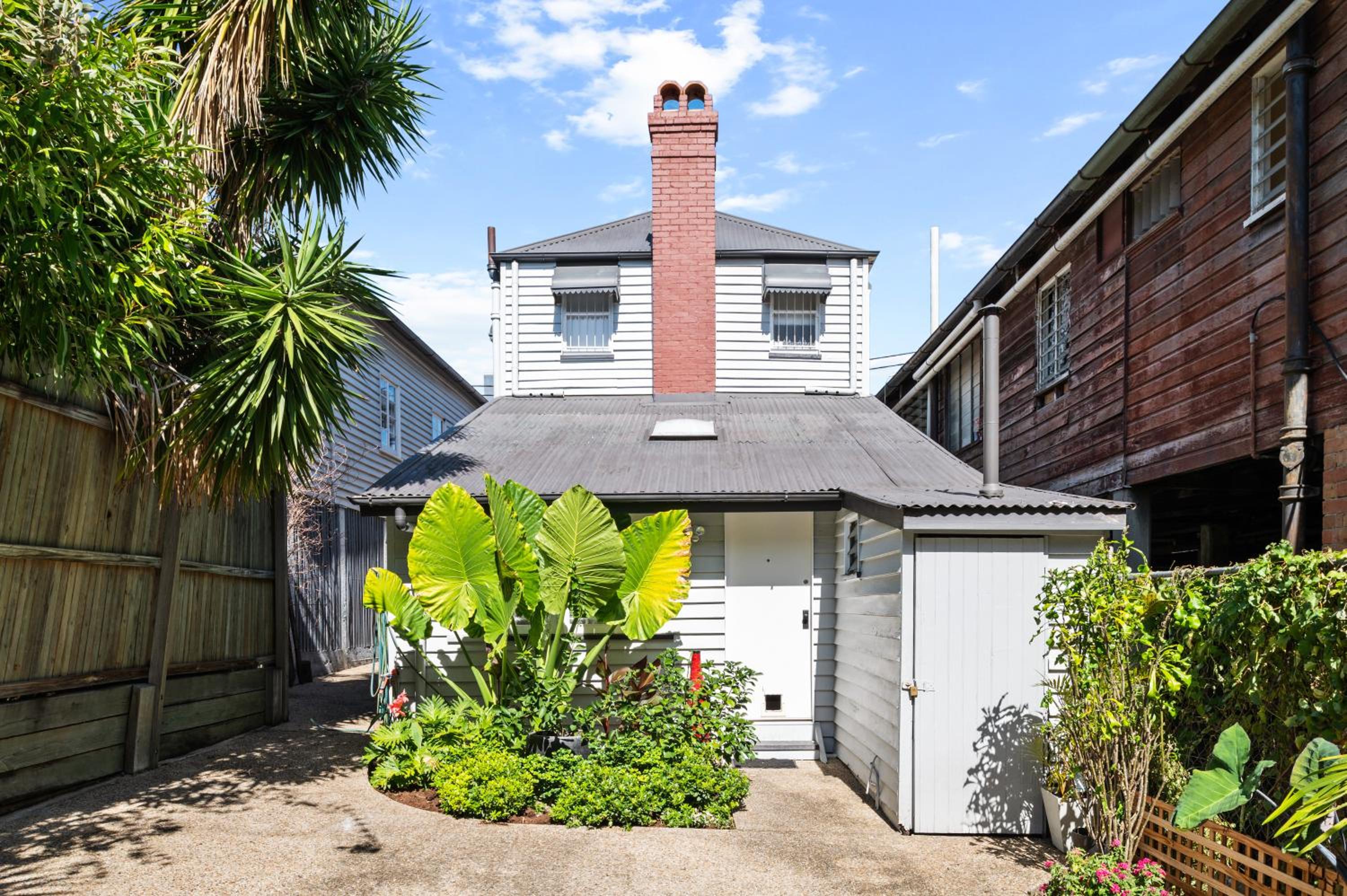 Amelia Terrace - House in Brisbane City Central