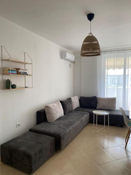 The Flip-Flop Apartment