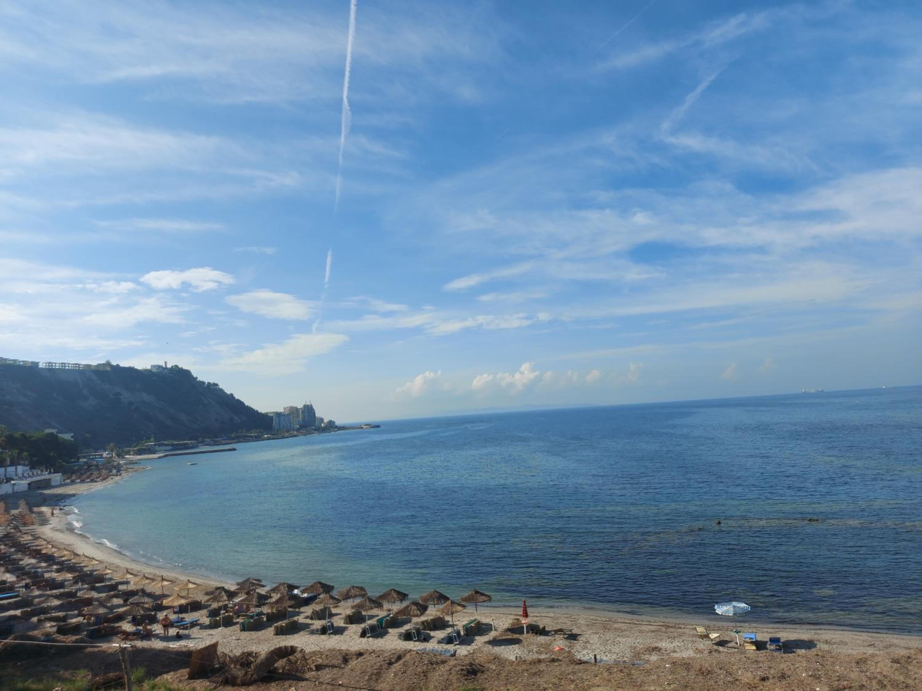 Bral Currila - Peaceful Beachfront Apartment