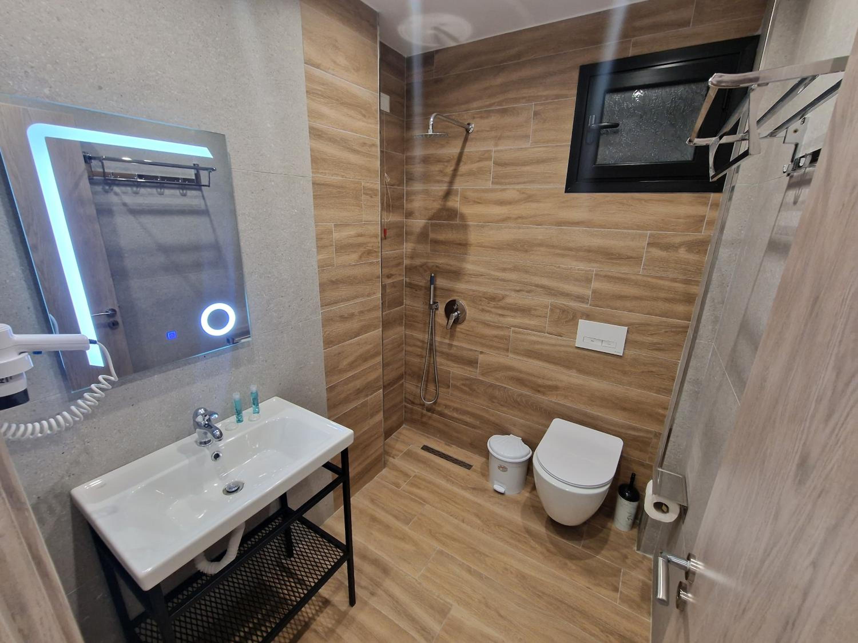 Joanna Suites