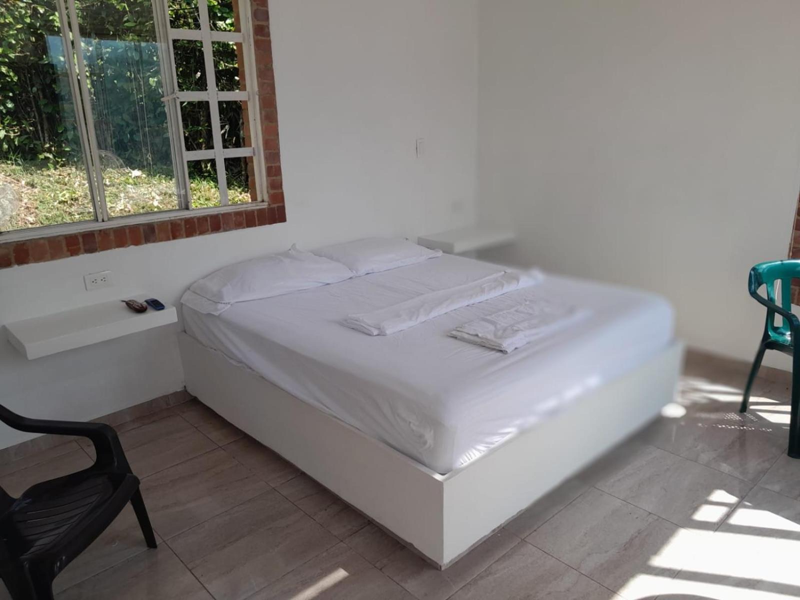 RICHYSTORE and Luna Nueva Summer House