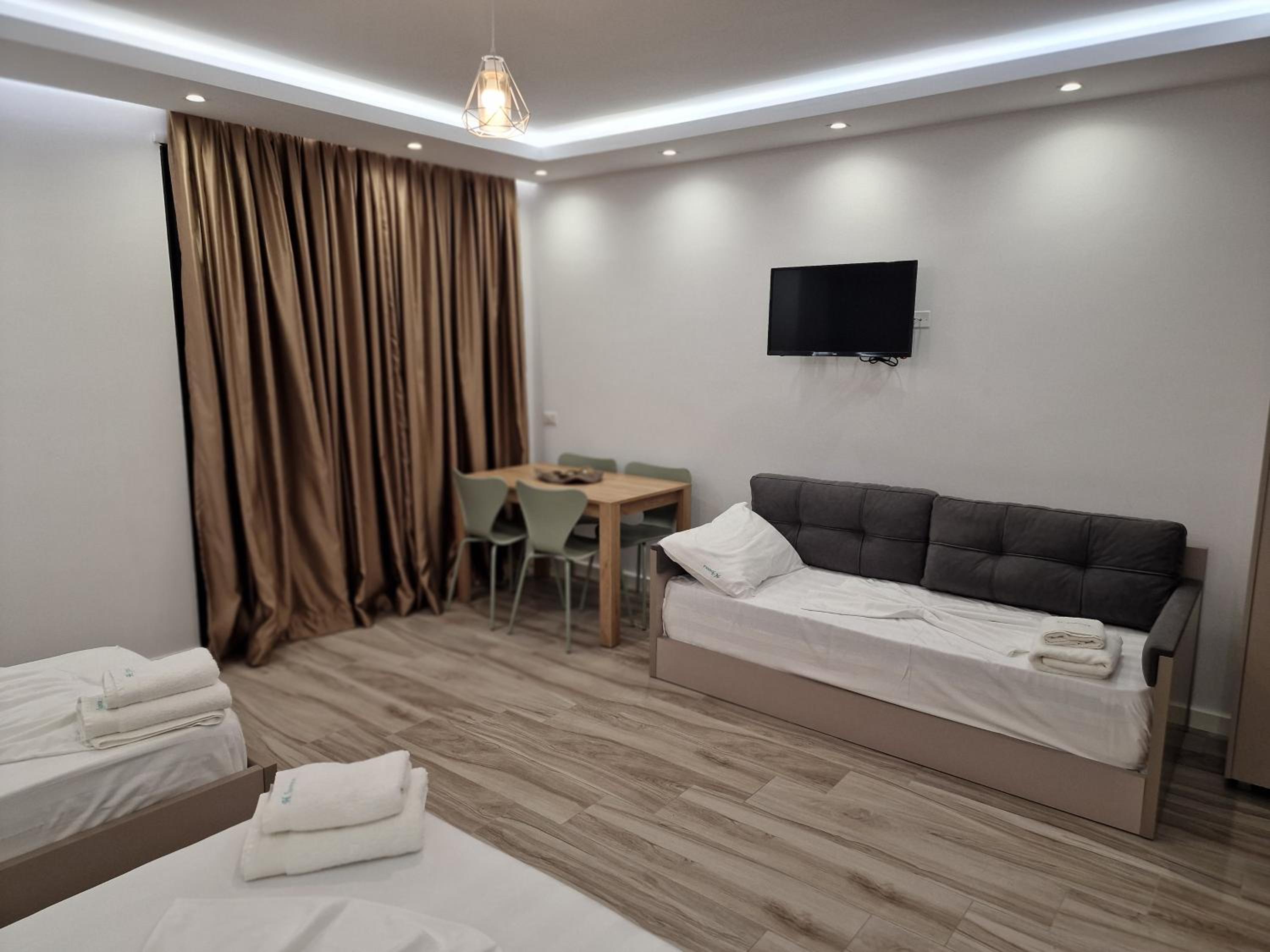 Joanna Suites